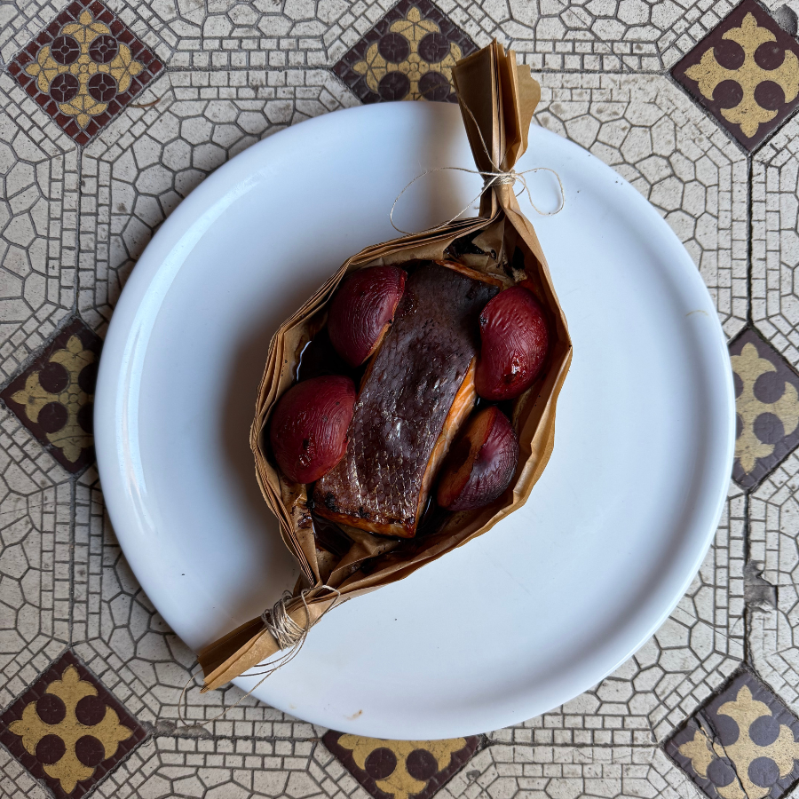  Łosoś w marynacie miodowo-sojowej z czosnkiem