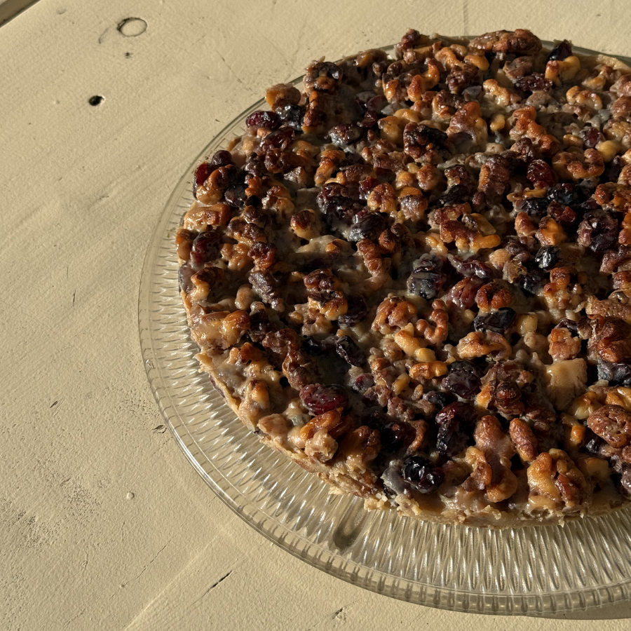 Mazurek z orzechami włoskimi