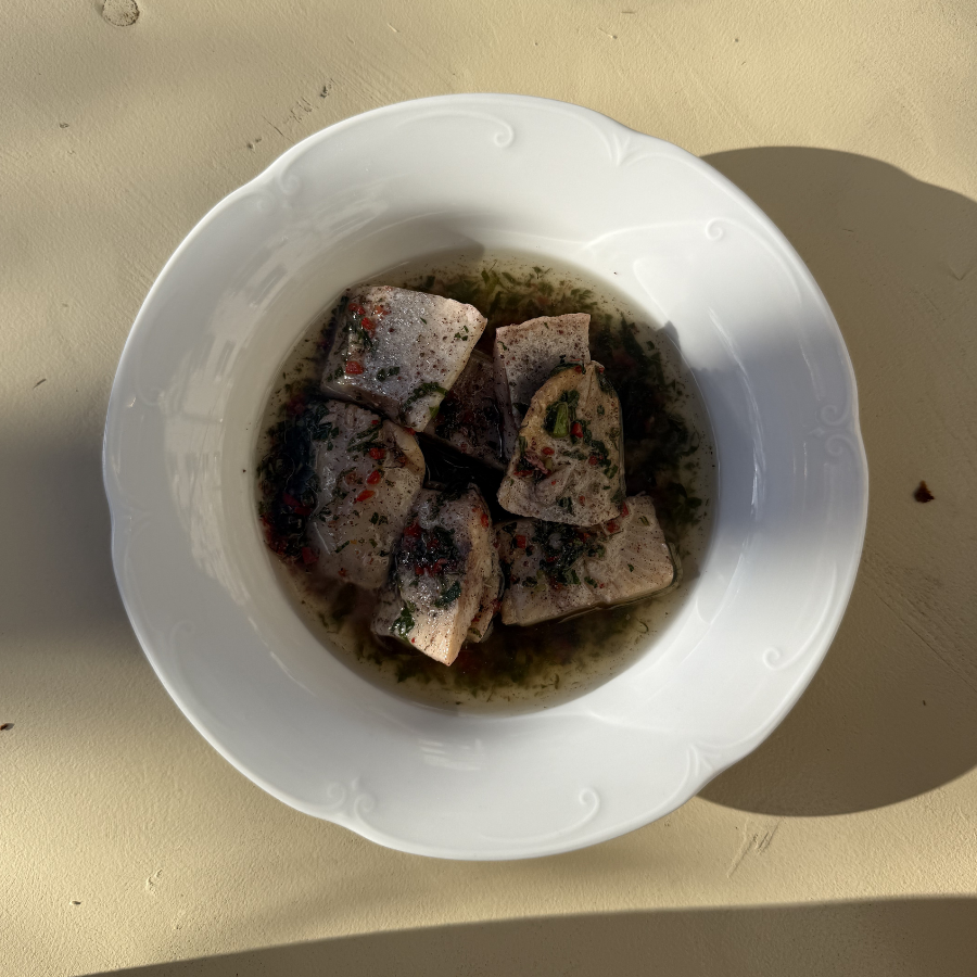 Śledź z sumaku i mięcie