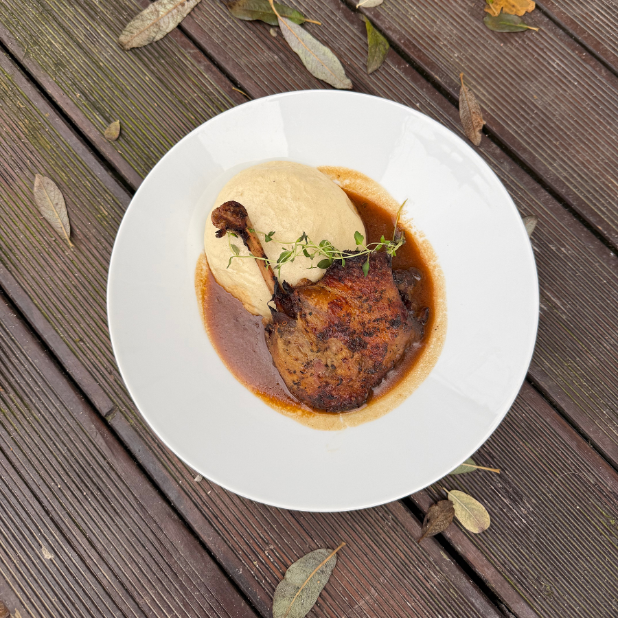  Udo z kaczki z sosem własnym