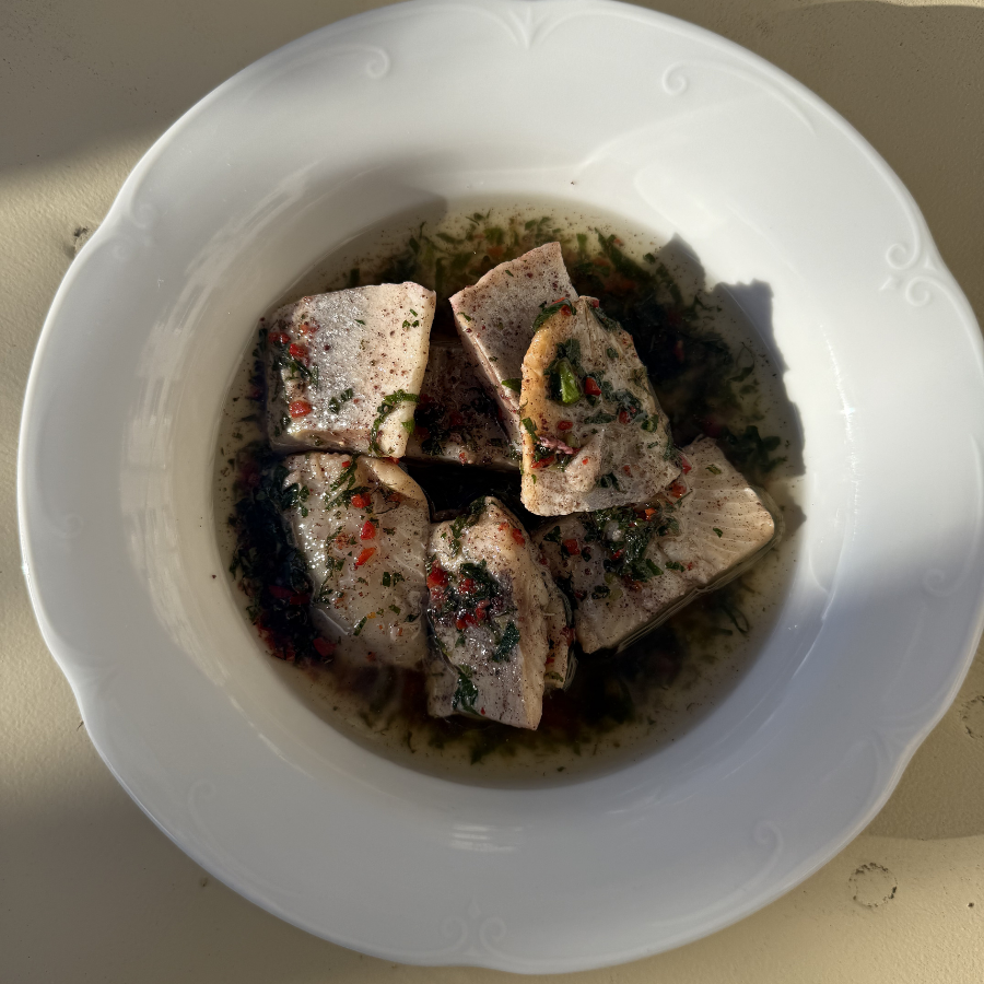 Śledź z sumaku i mięcie