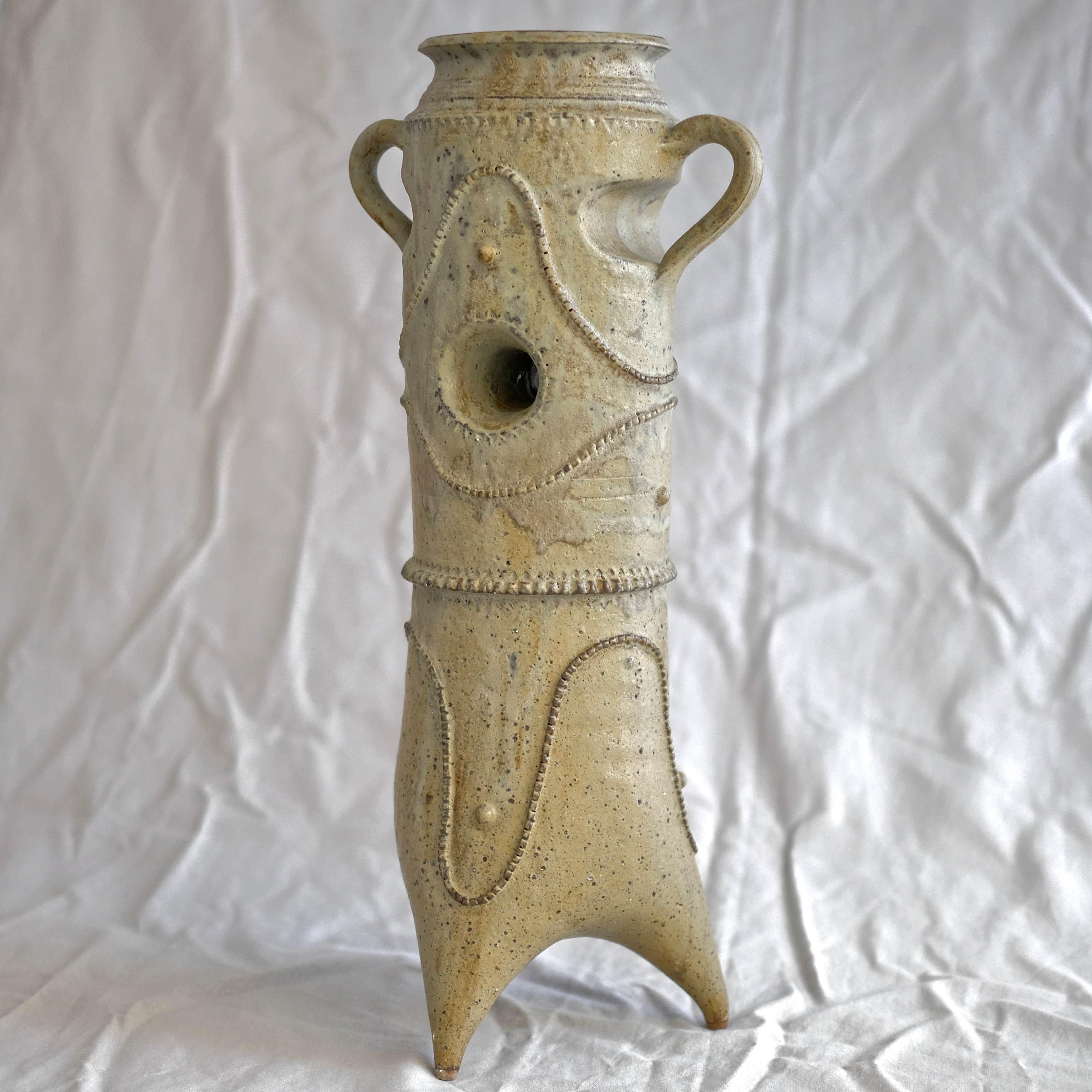 VASE TRIPODE