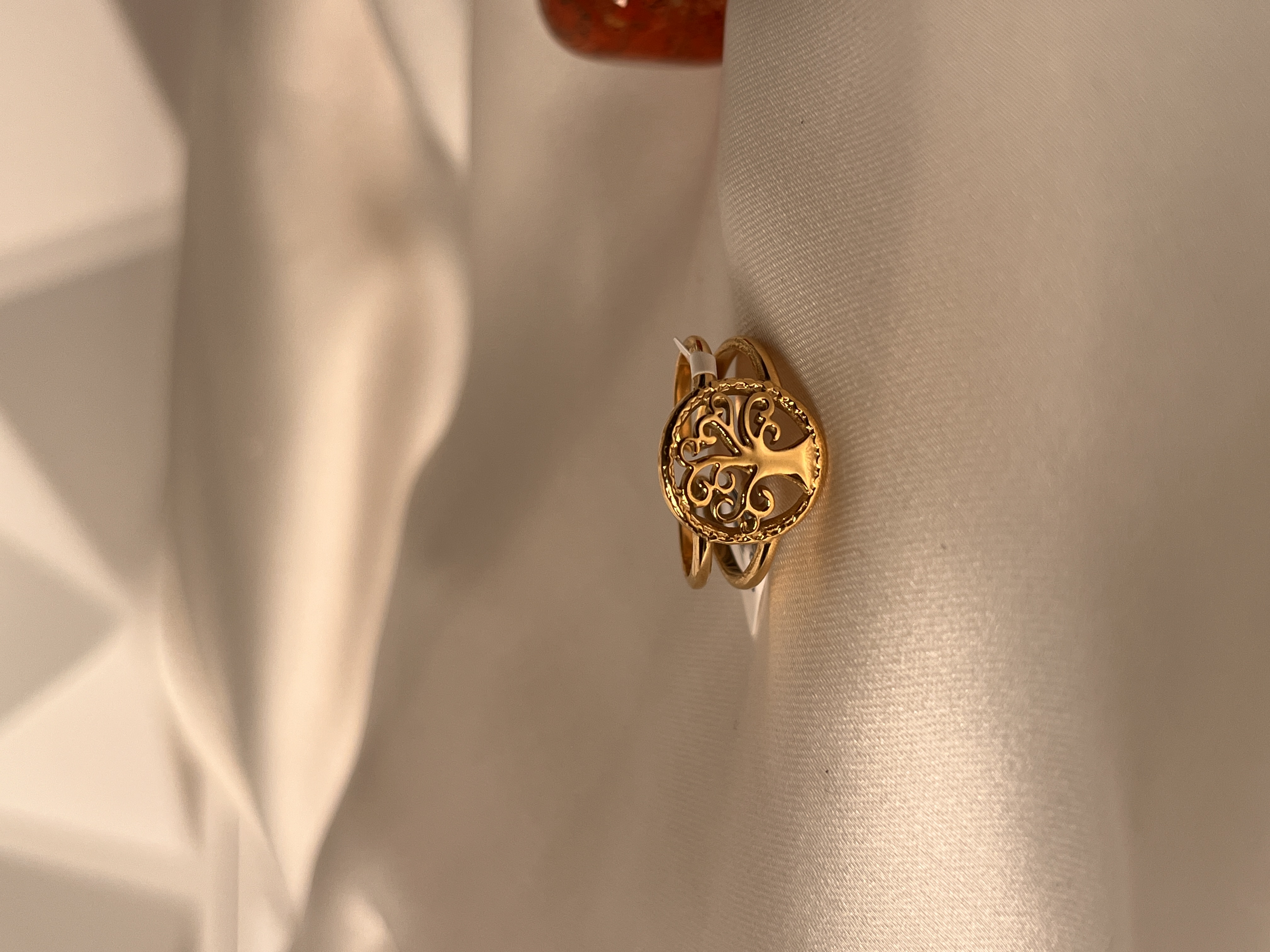 Elegant Gold-Plated Ring