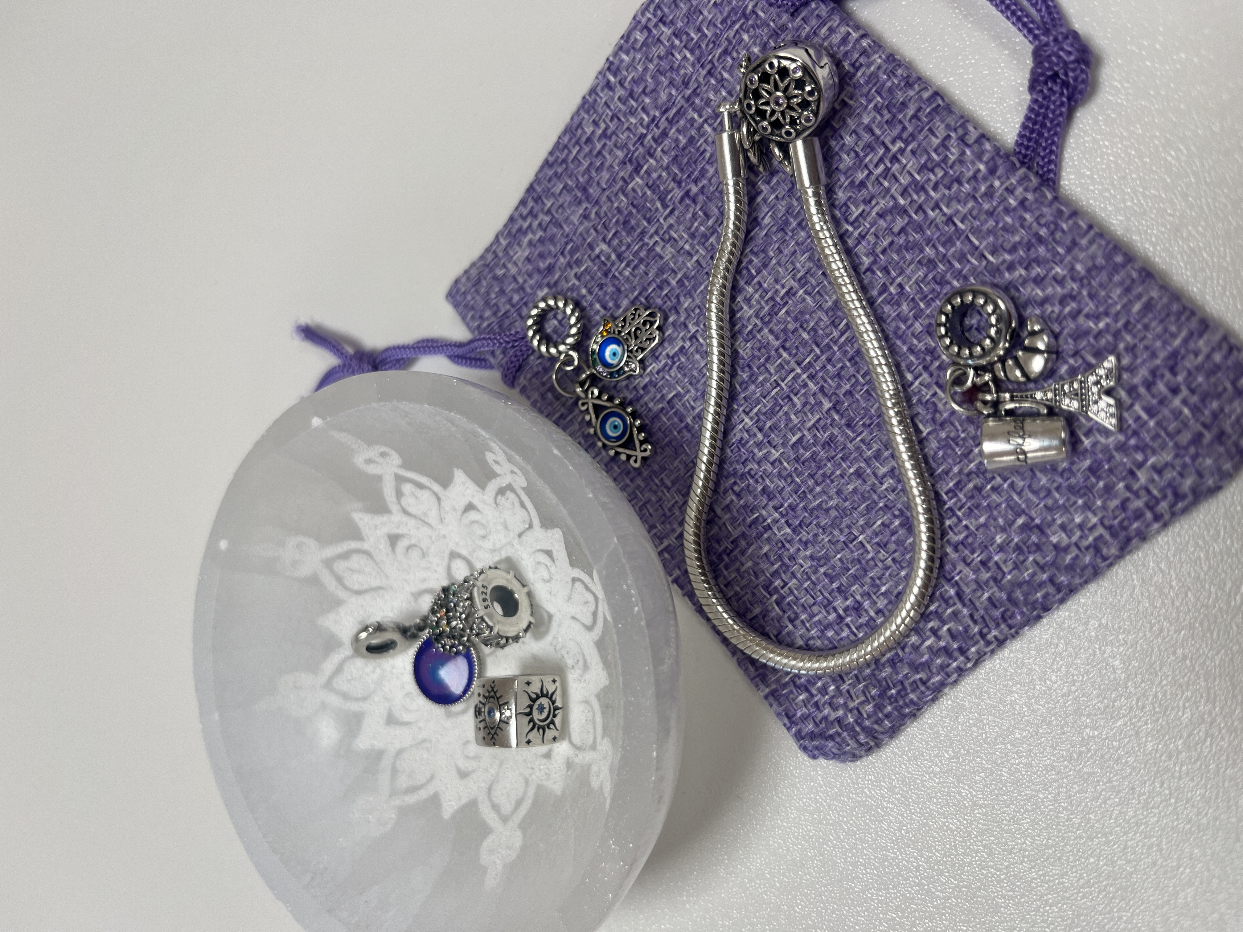 PULSERA LISA + CHARMS