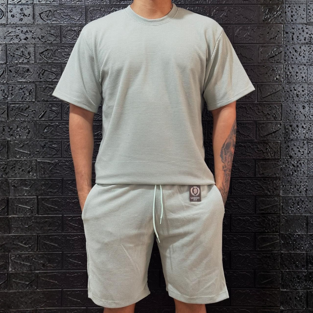 CONJUNTO  HOMBRE  TELA GALLETA 