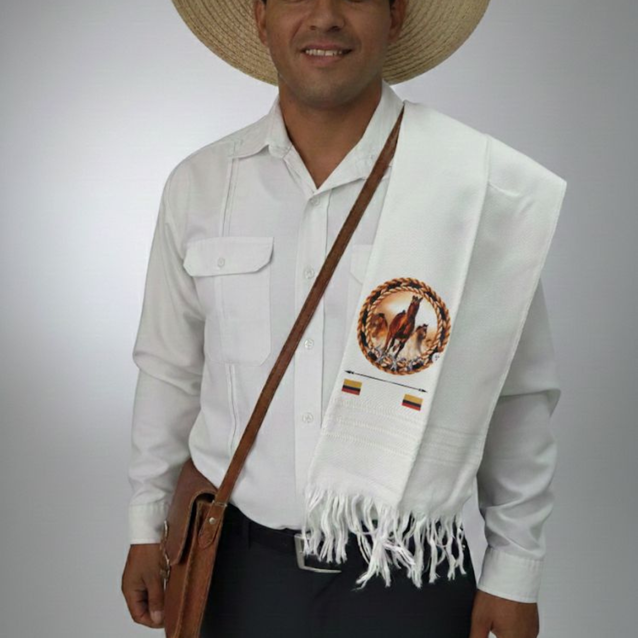 PONCHO DE HOMBRO BLANCO