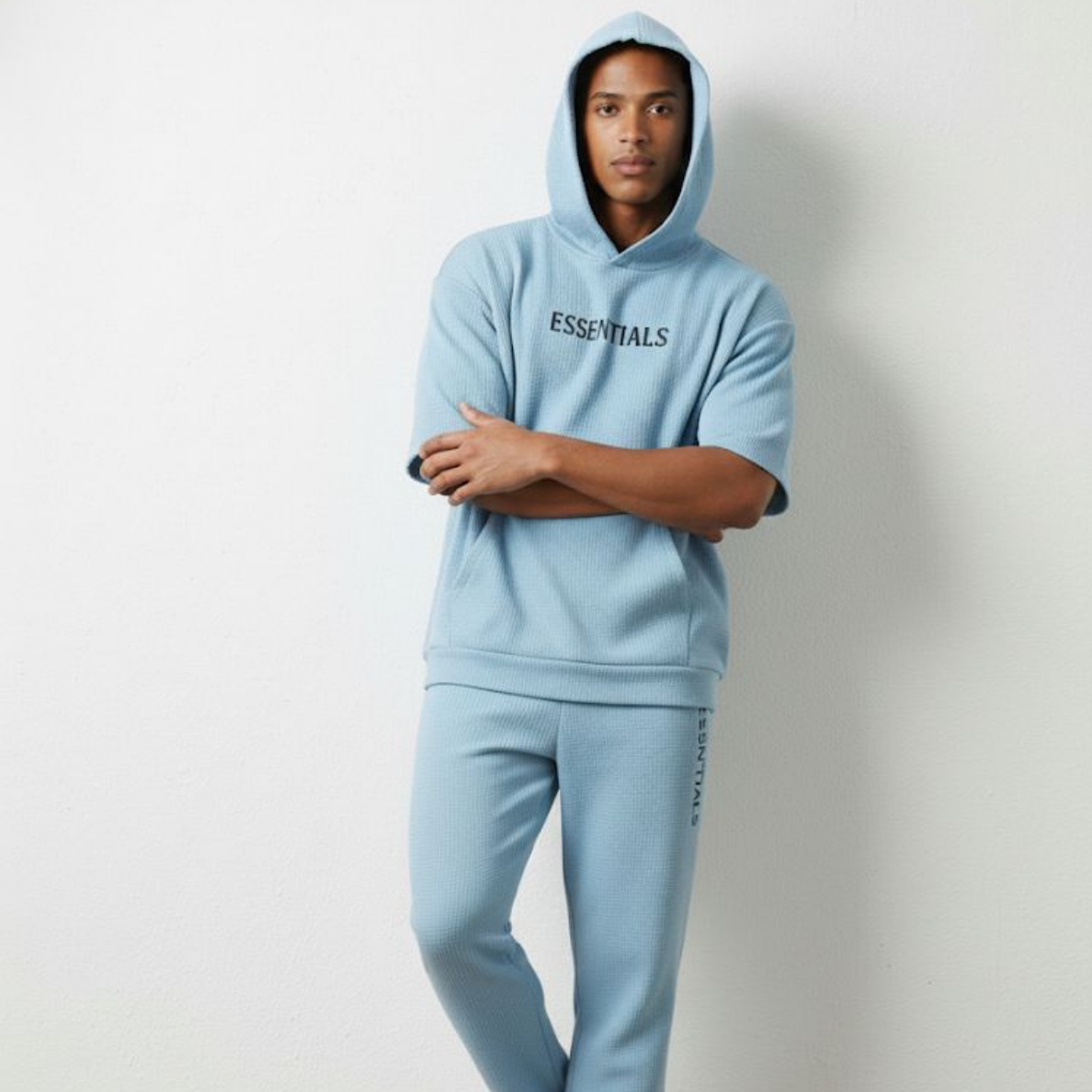 CONJUNTO HOMBRE CAPUCHA