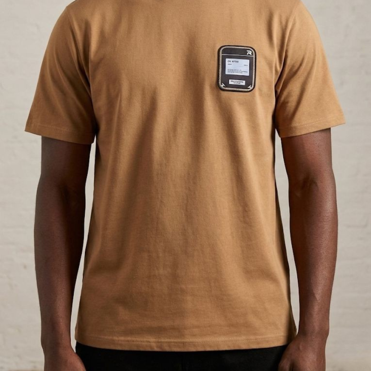 CAMISETA FINA HOMBRE 