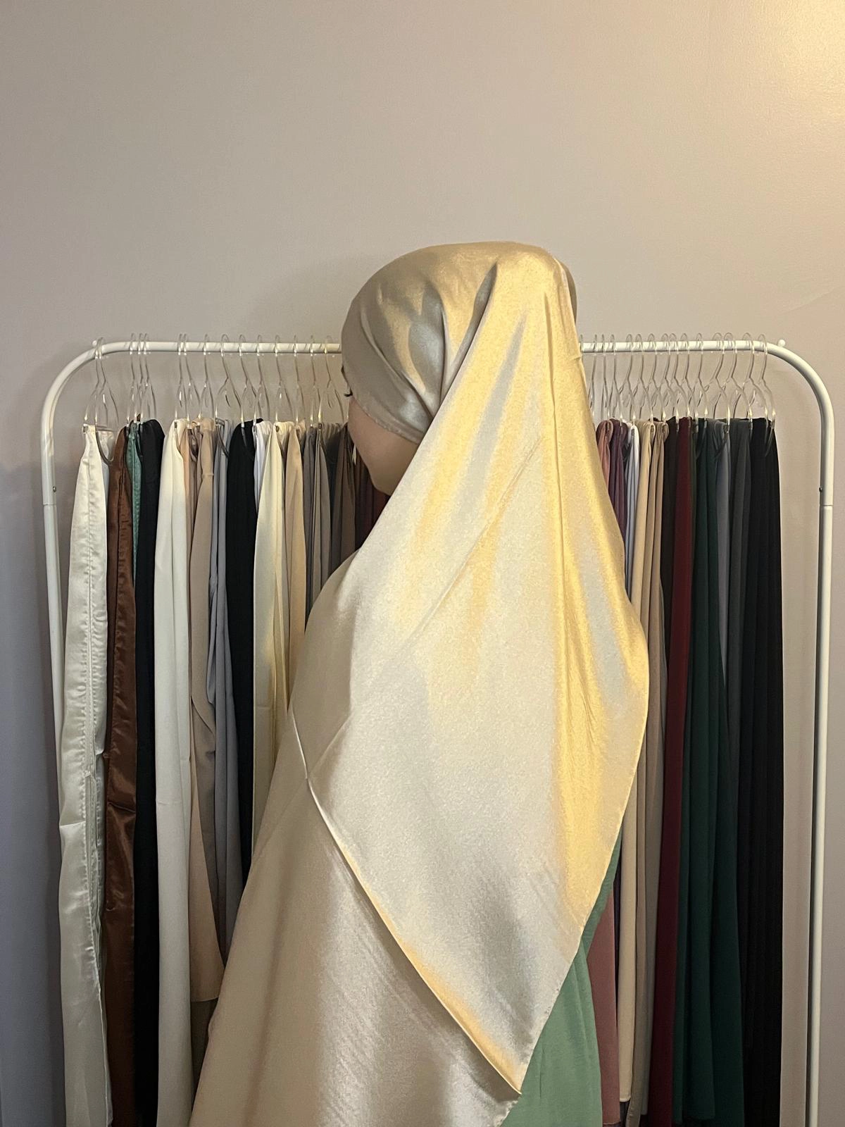 Hijab en Satin