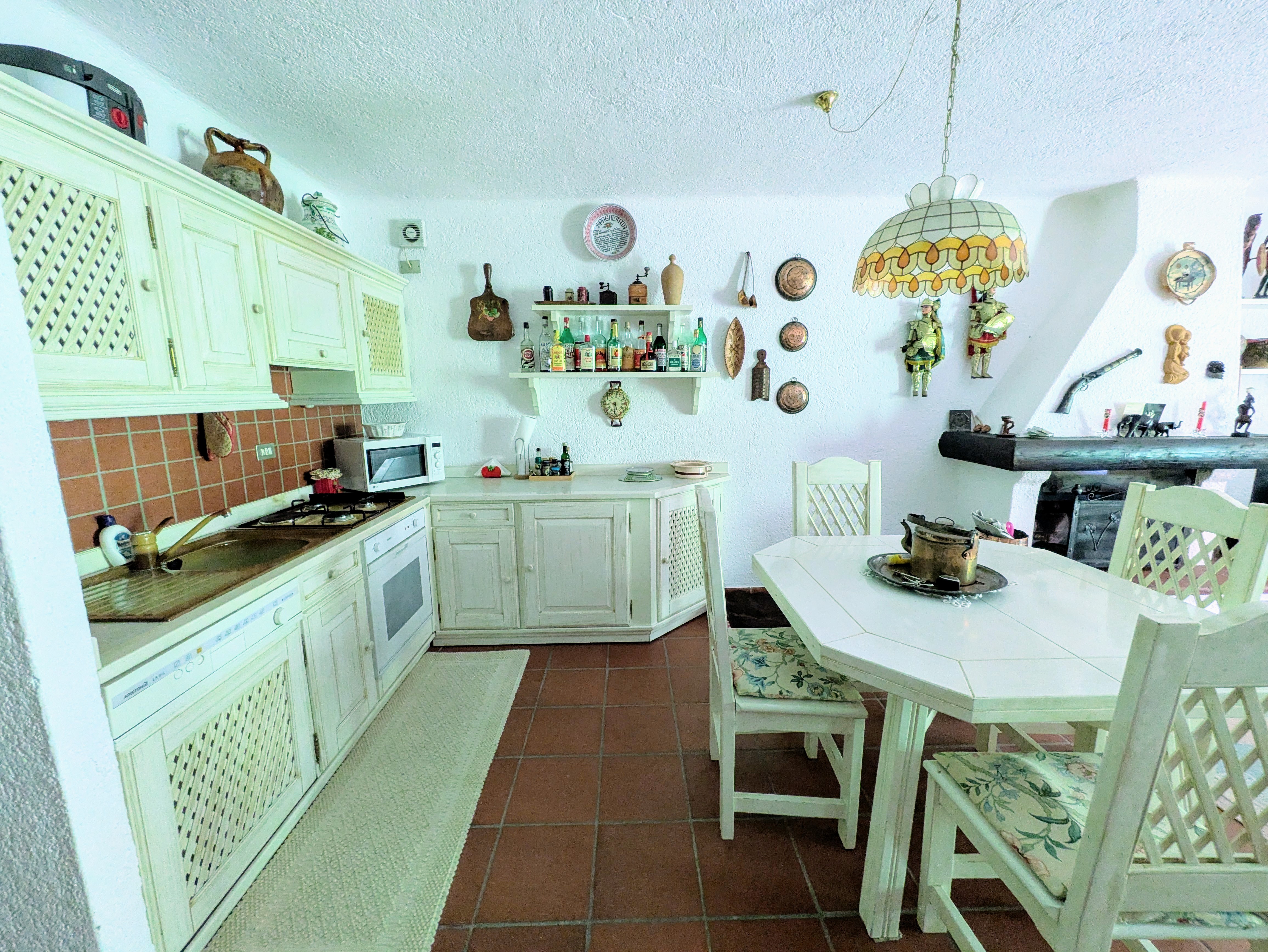 Bilocale con grande terrazzo, box e cantina