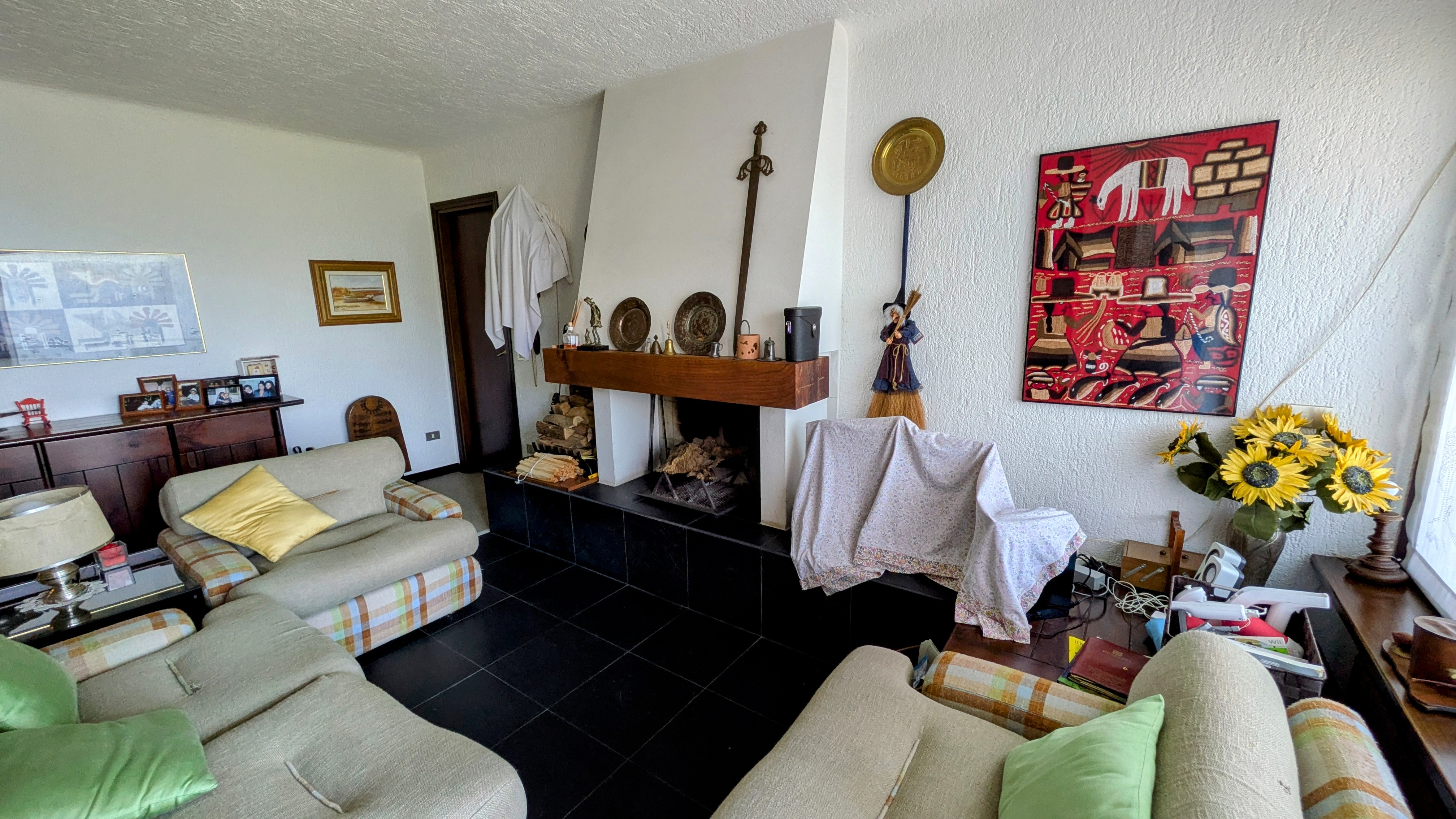 Trilocale con doppi servizi finestrati e vista panoramica