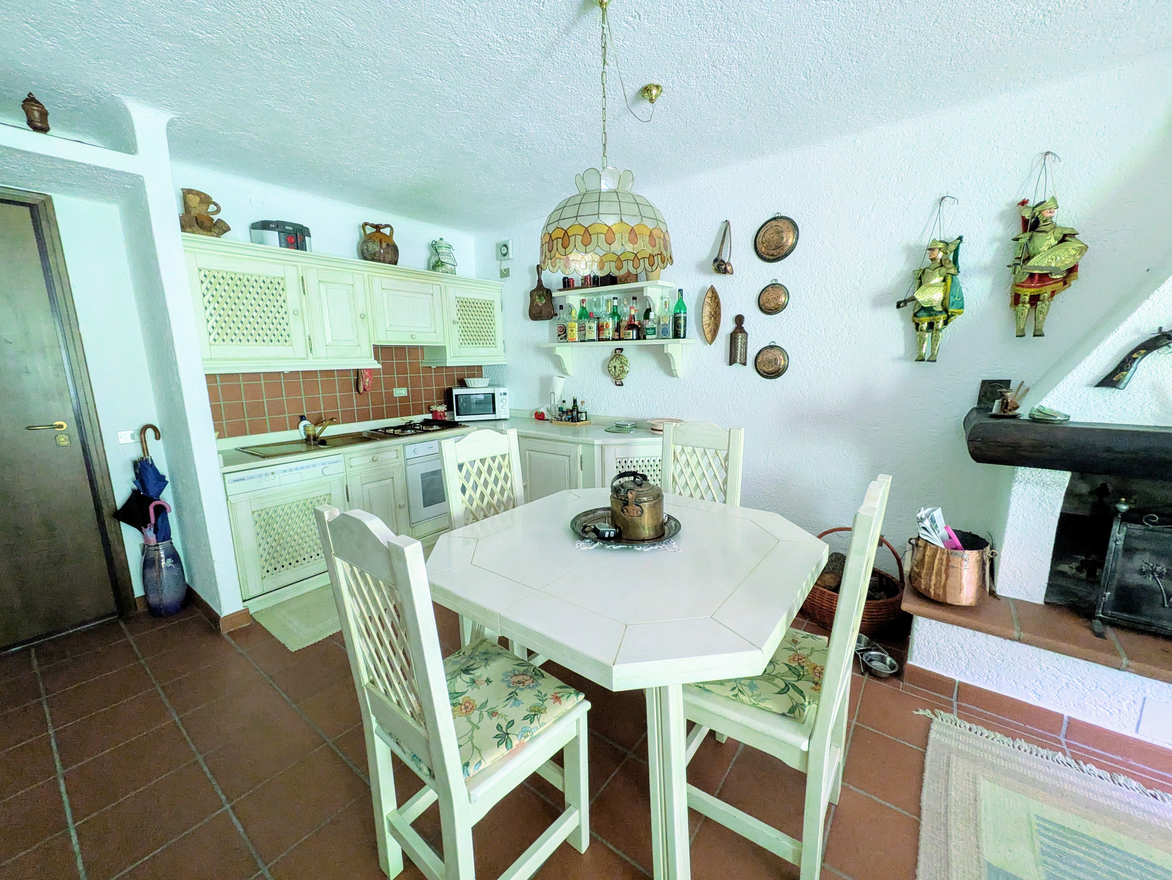 Bilocale con grande terrazzo, box e cantina