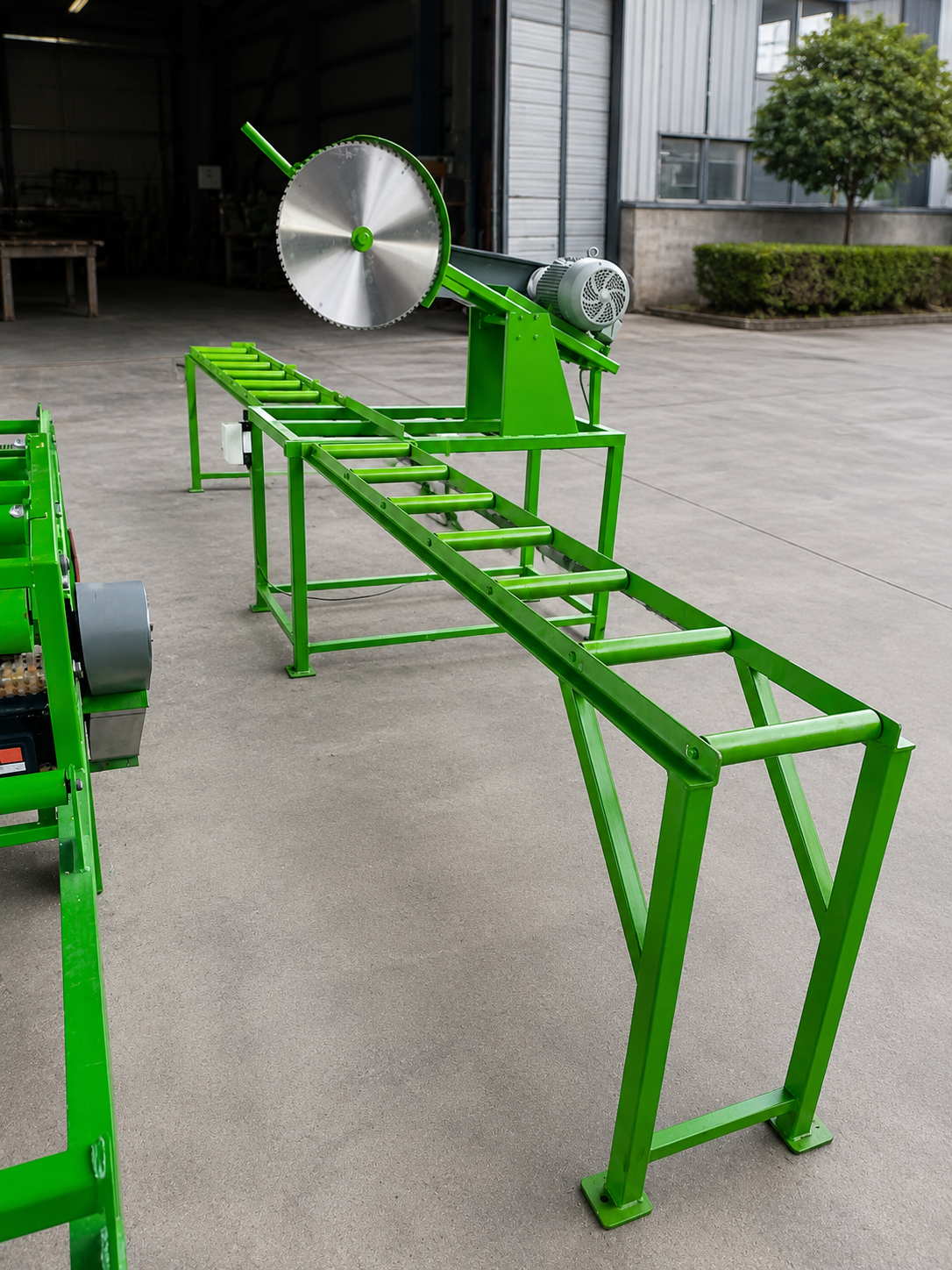 Mexican-Made PEN H Horizontal Pendulum Saw