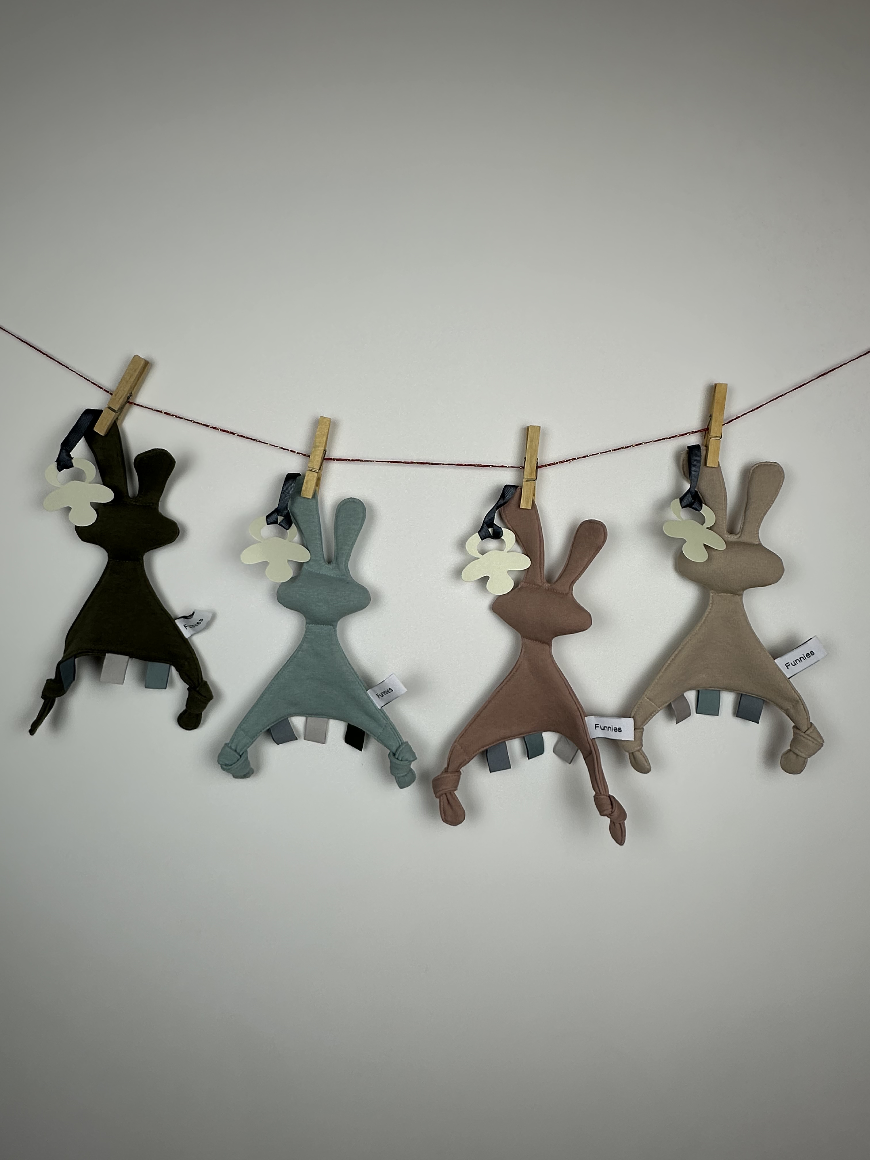 Gepersonaliseerd fopspeendoekje - Konijn saliegroen