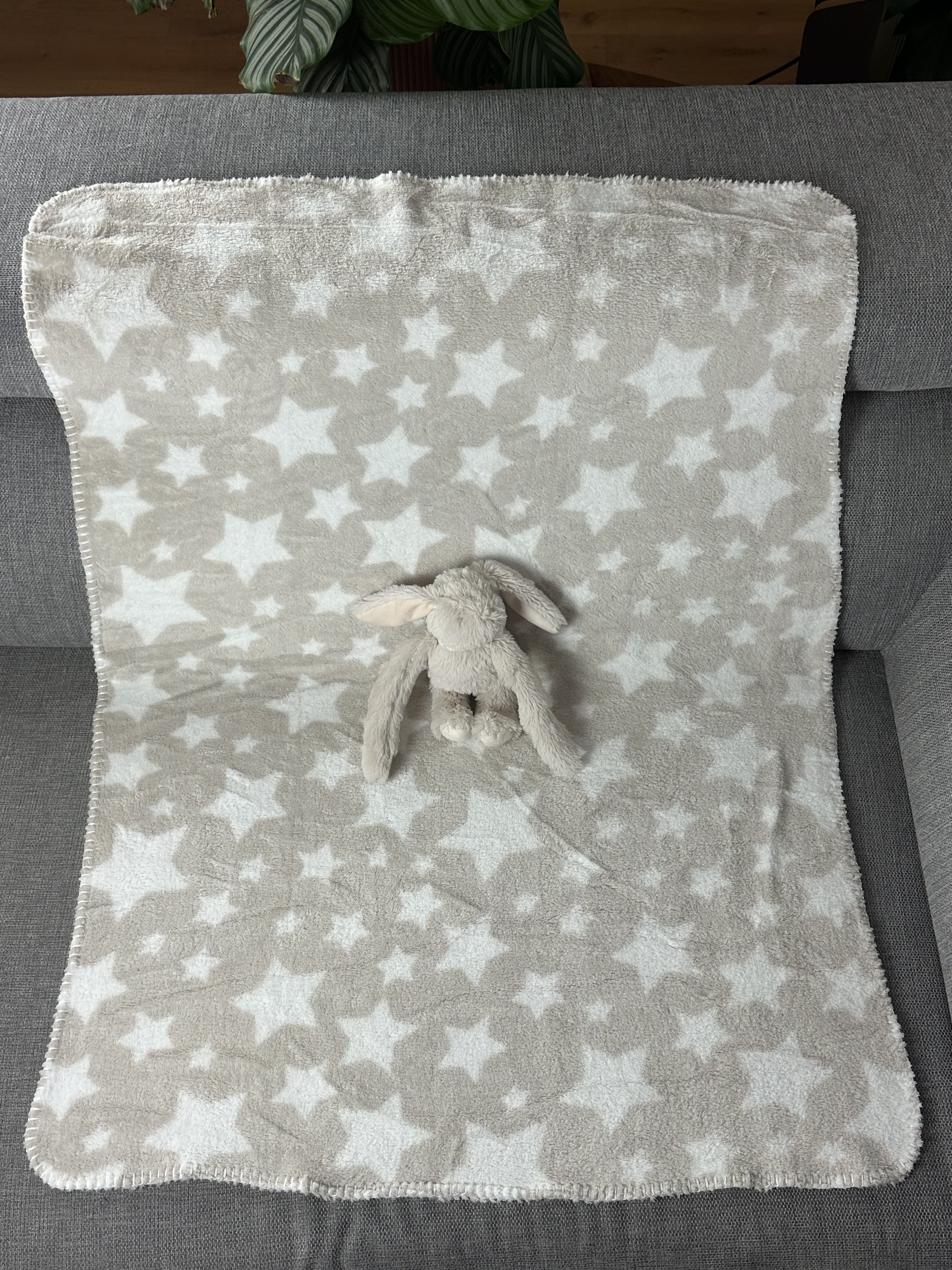 Gepersonaliseerd Fleece Babydekentje – Konijn