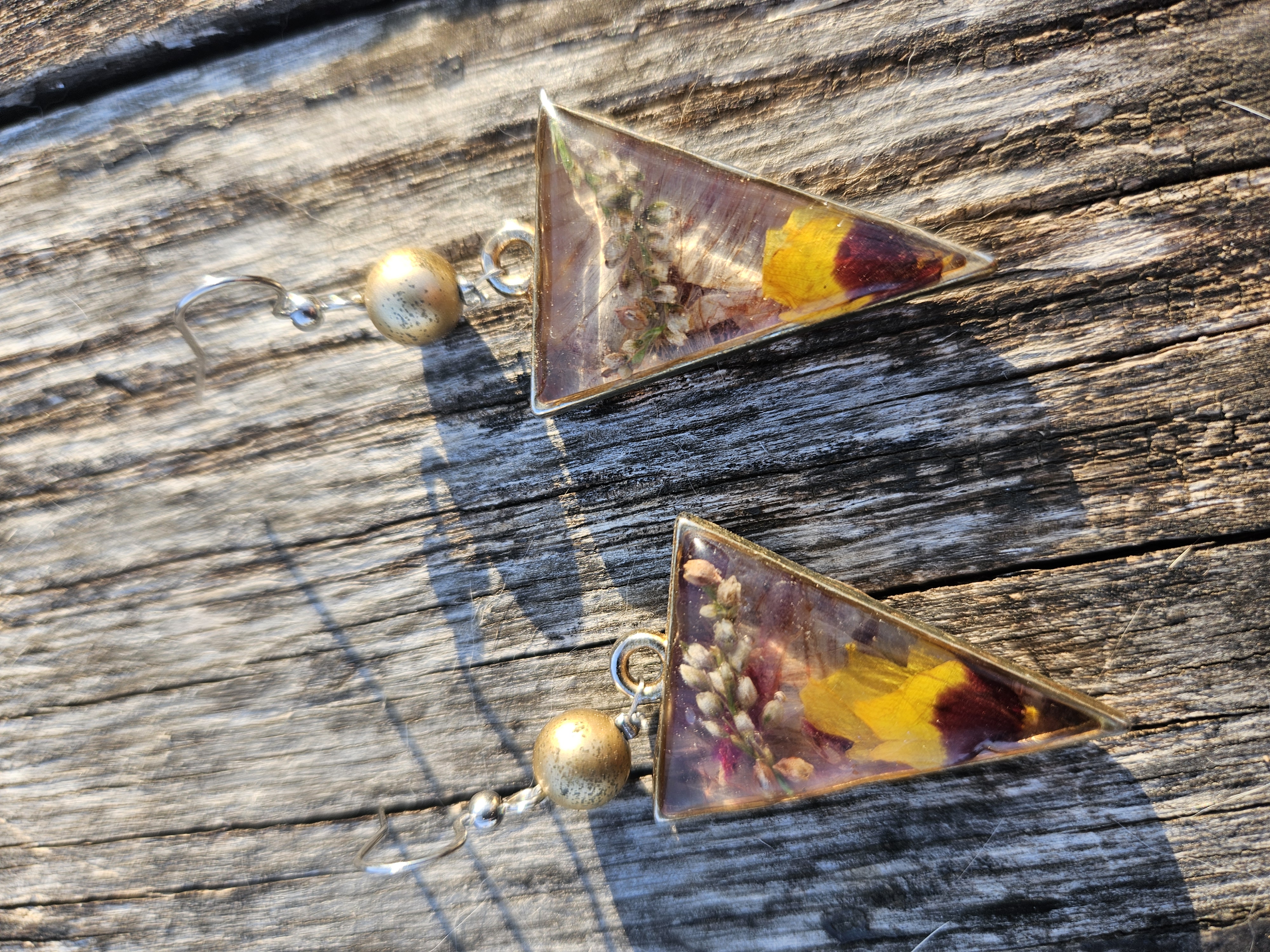 Water Element Meets Earth Pressed Flower Earrings