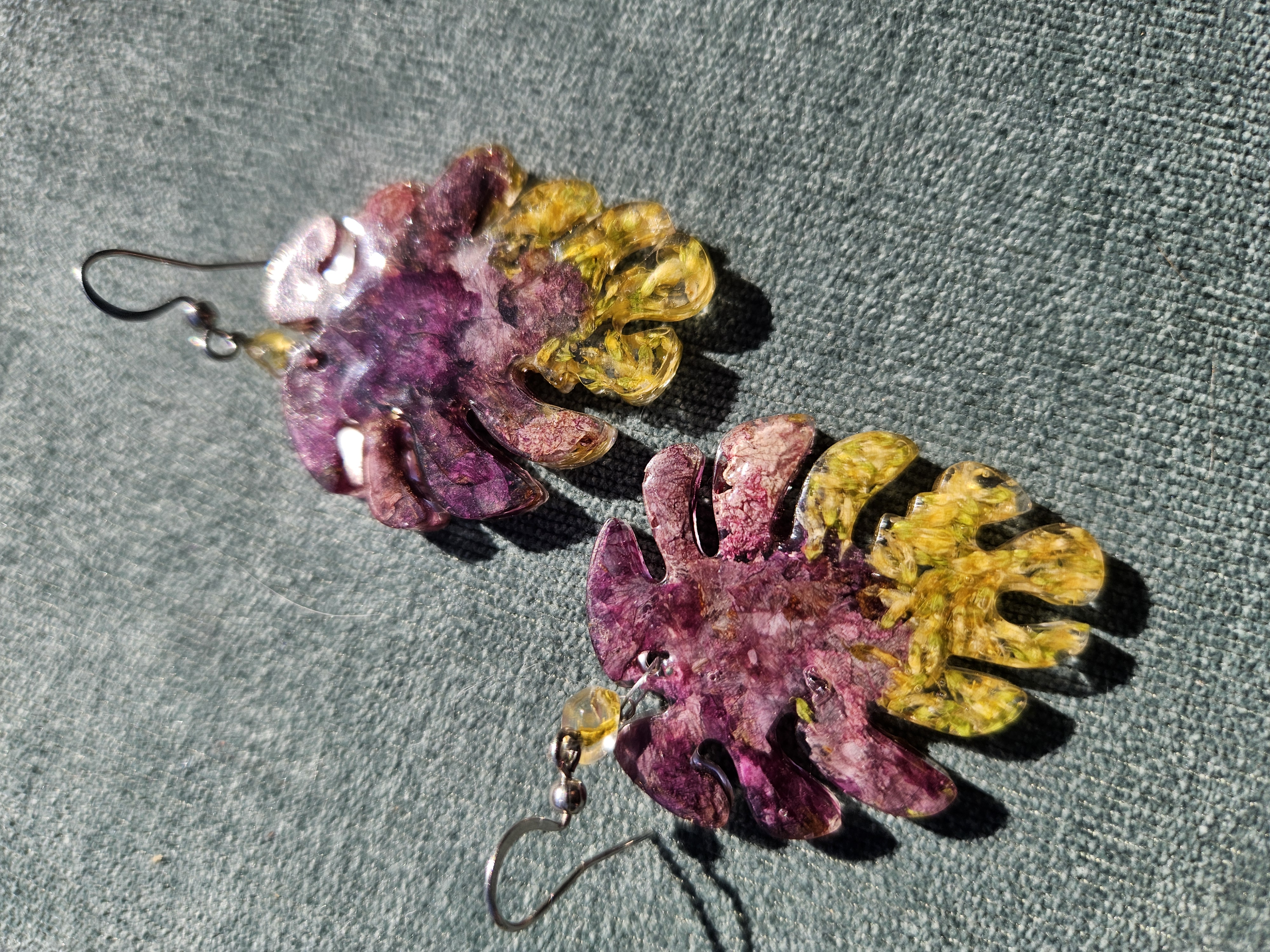 Monstera Me Happy Pressed Flower Earrings