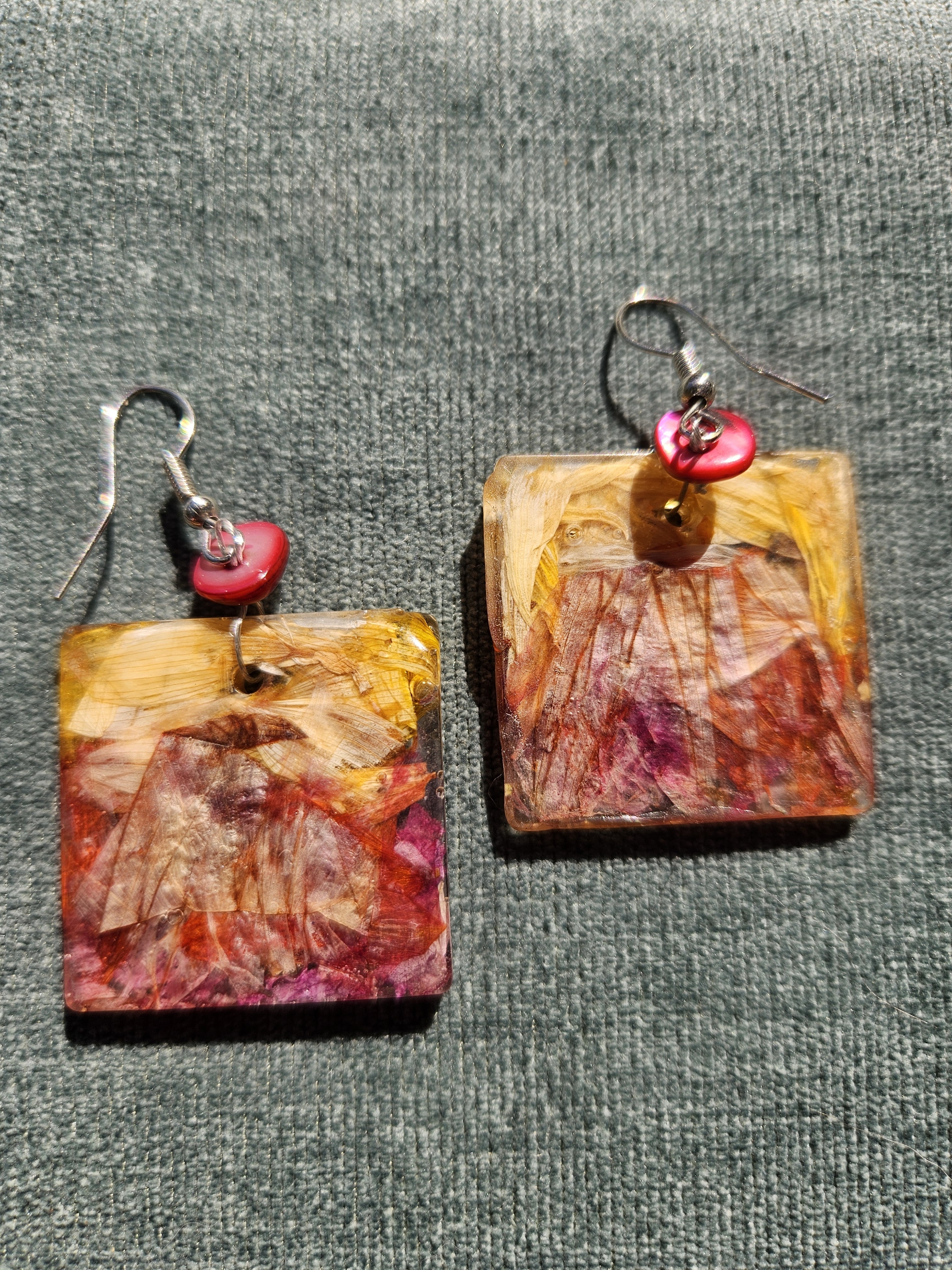 Vacation Weekend Pressed Flower Earrings