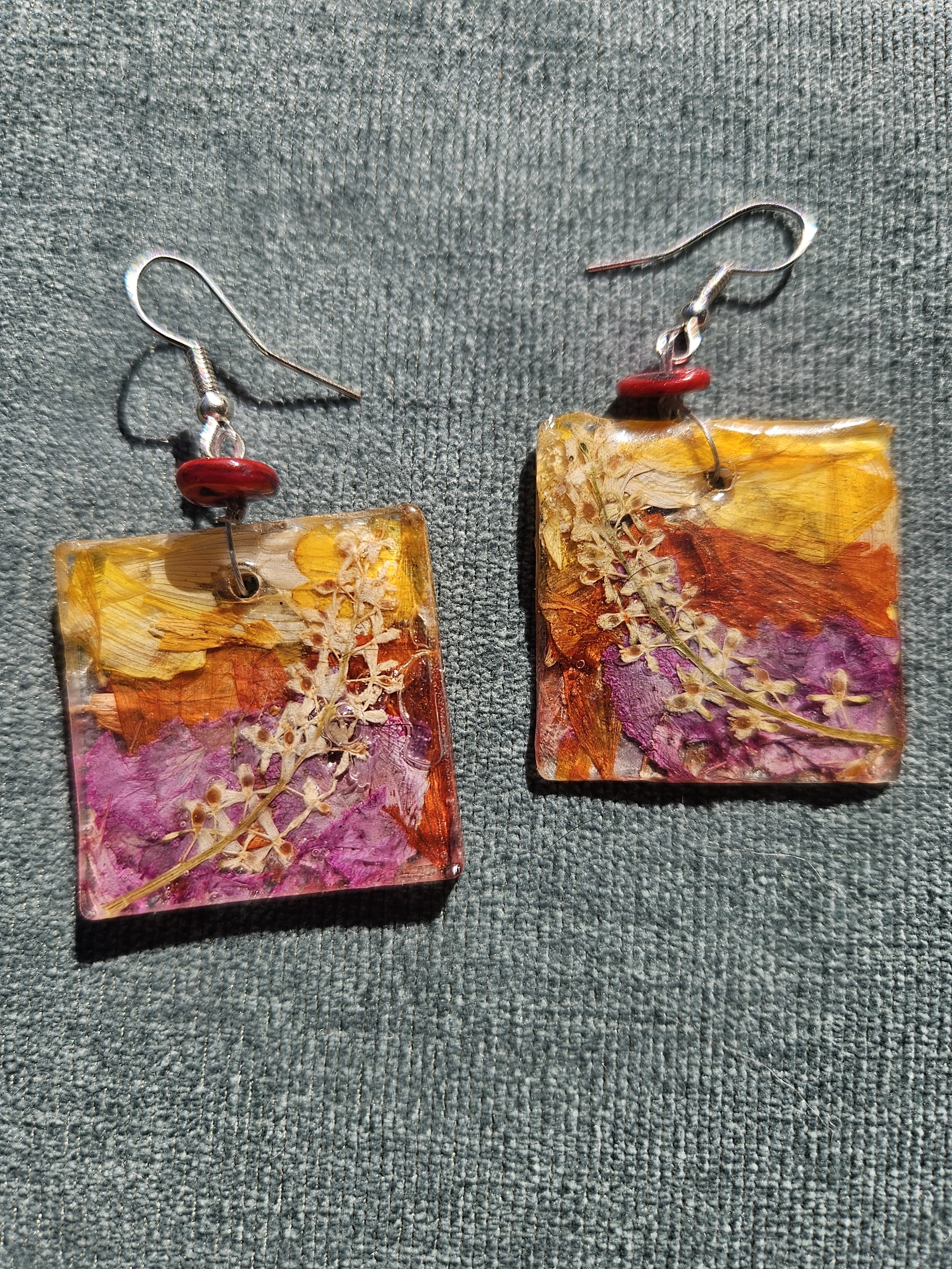 Vacation Weekend Pressed Flower Earrings
