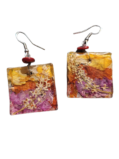 Vacation Weekend Pressed Flower Earrings