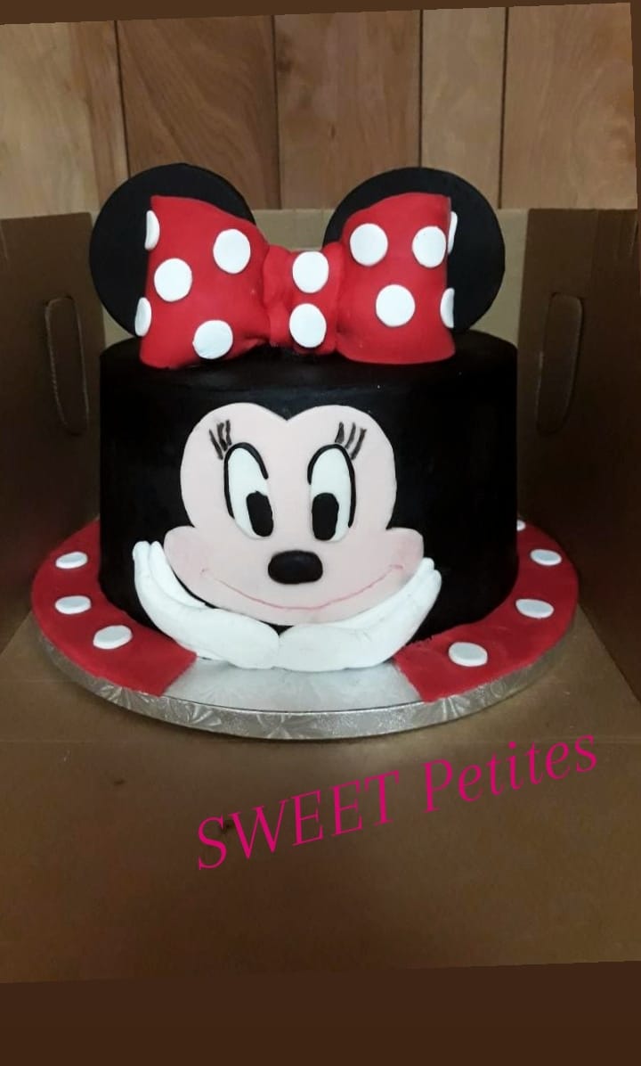 Custom Cakes