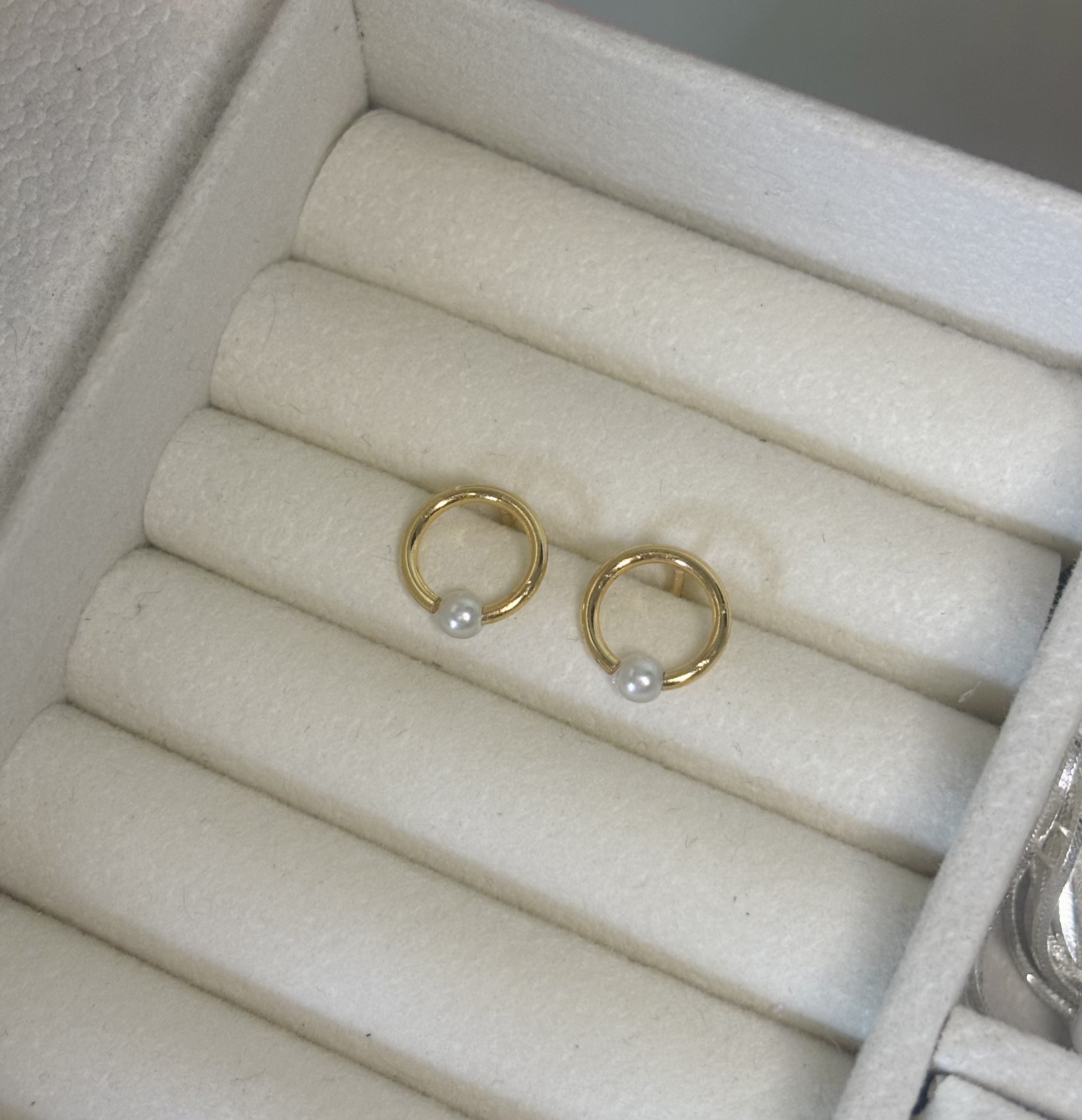 Brinco Redondo Pérola 