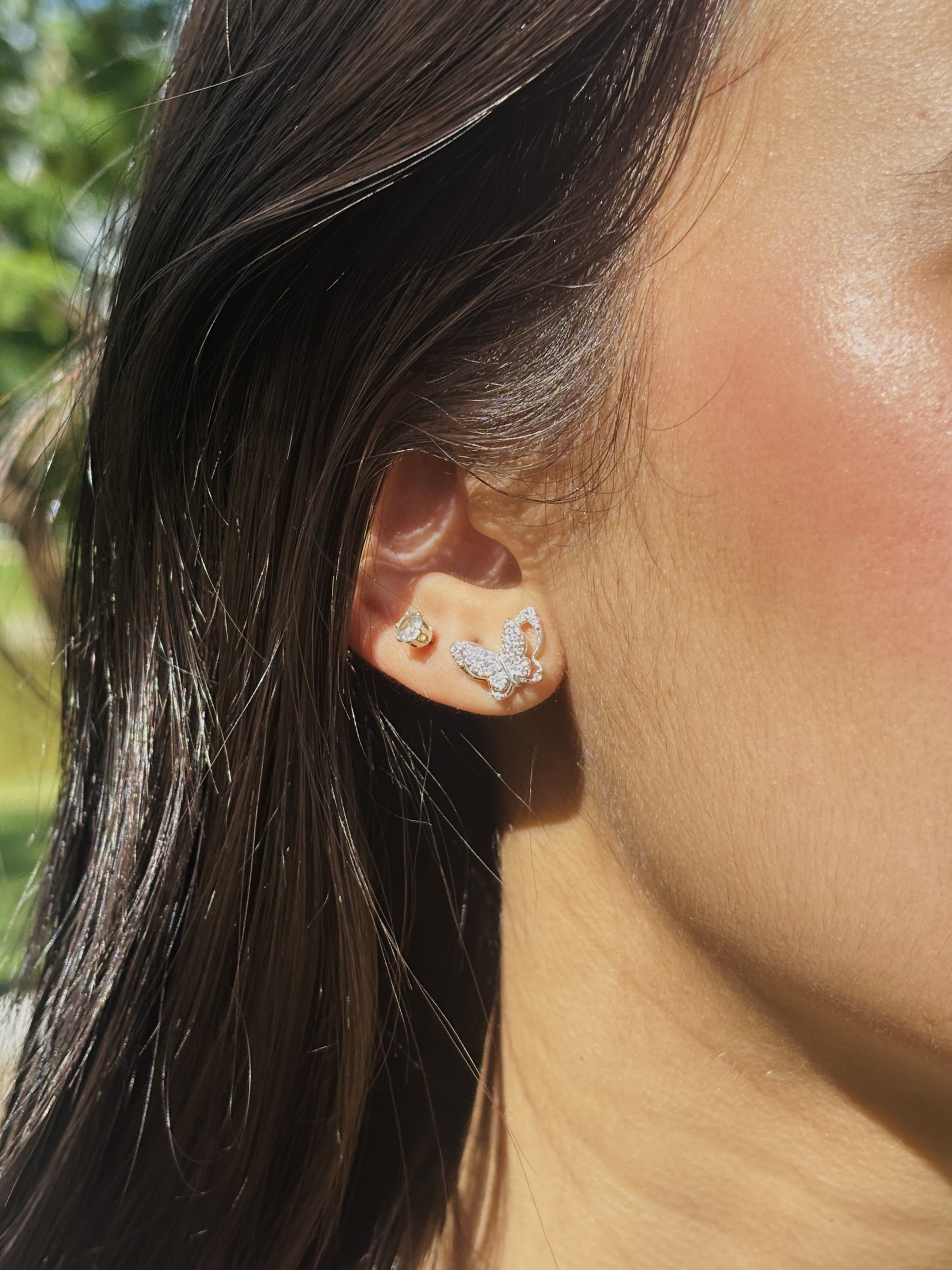 Brinco Borboleta Cravejado