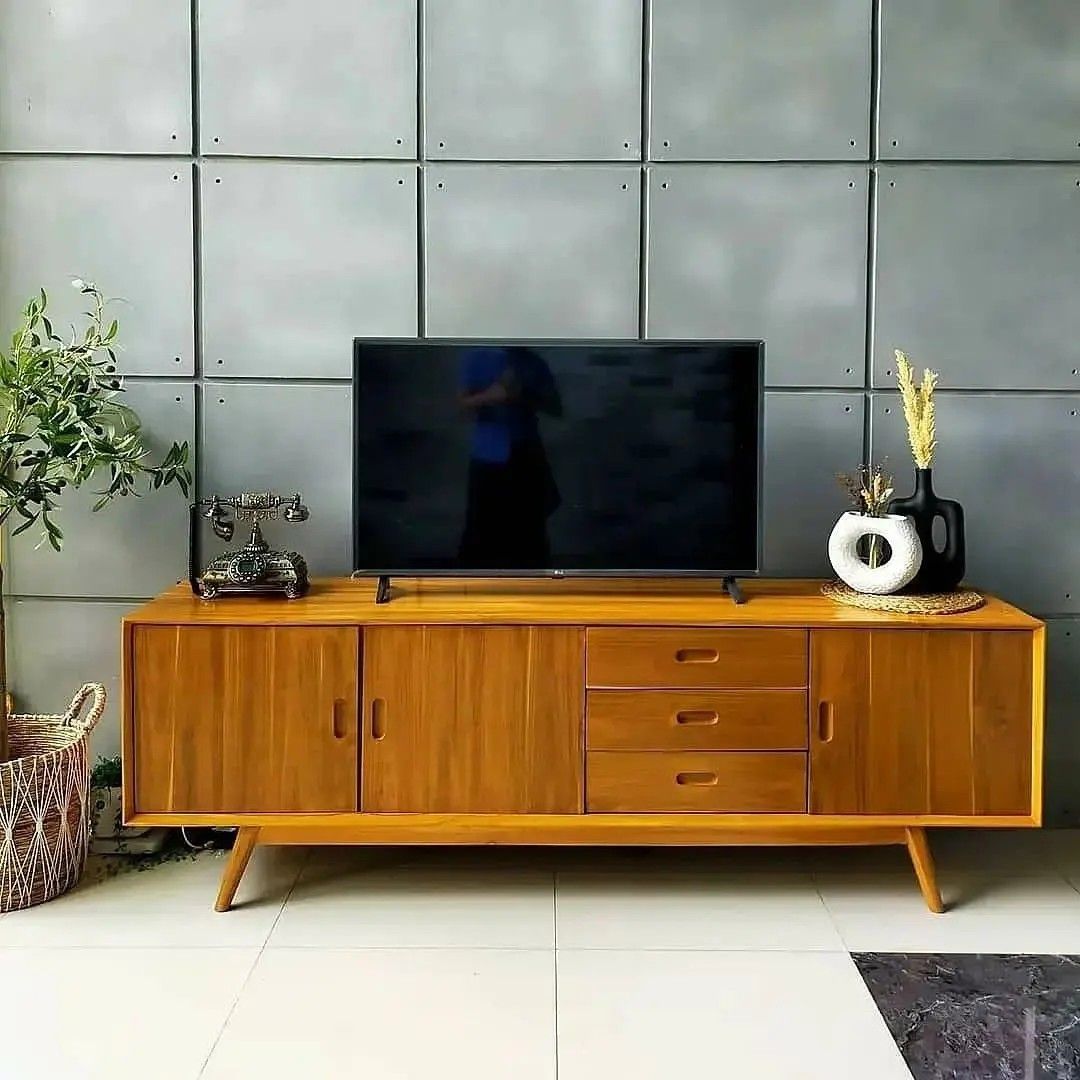Meja TV Kayu Minimalis Retro