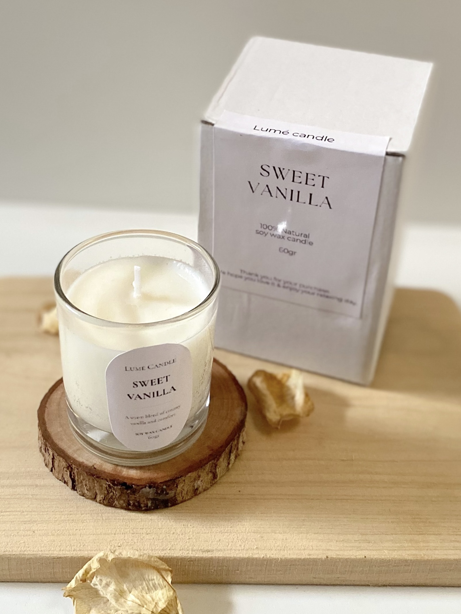 Lumé Candle Sweet Vanilla