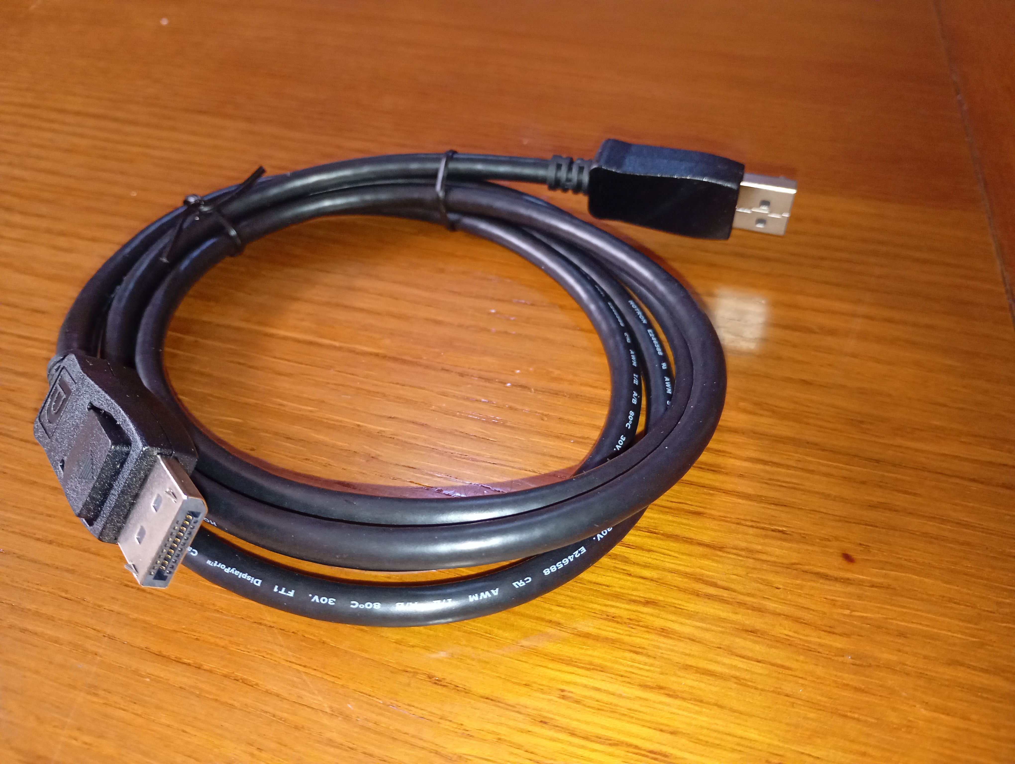 DisplayPort to USB Cable