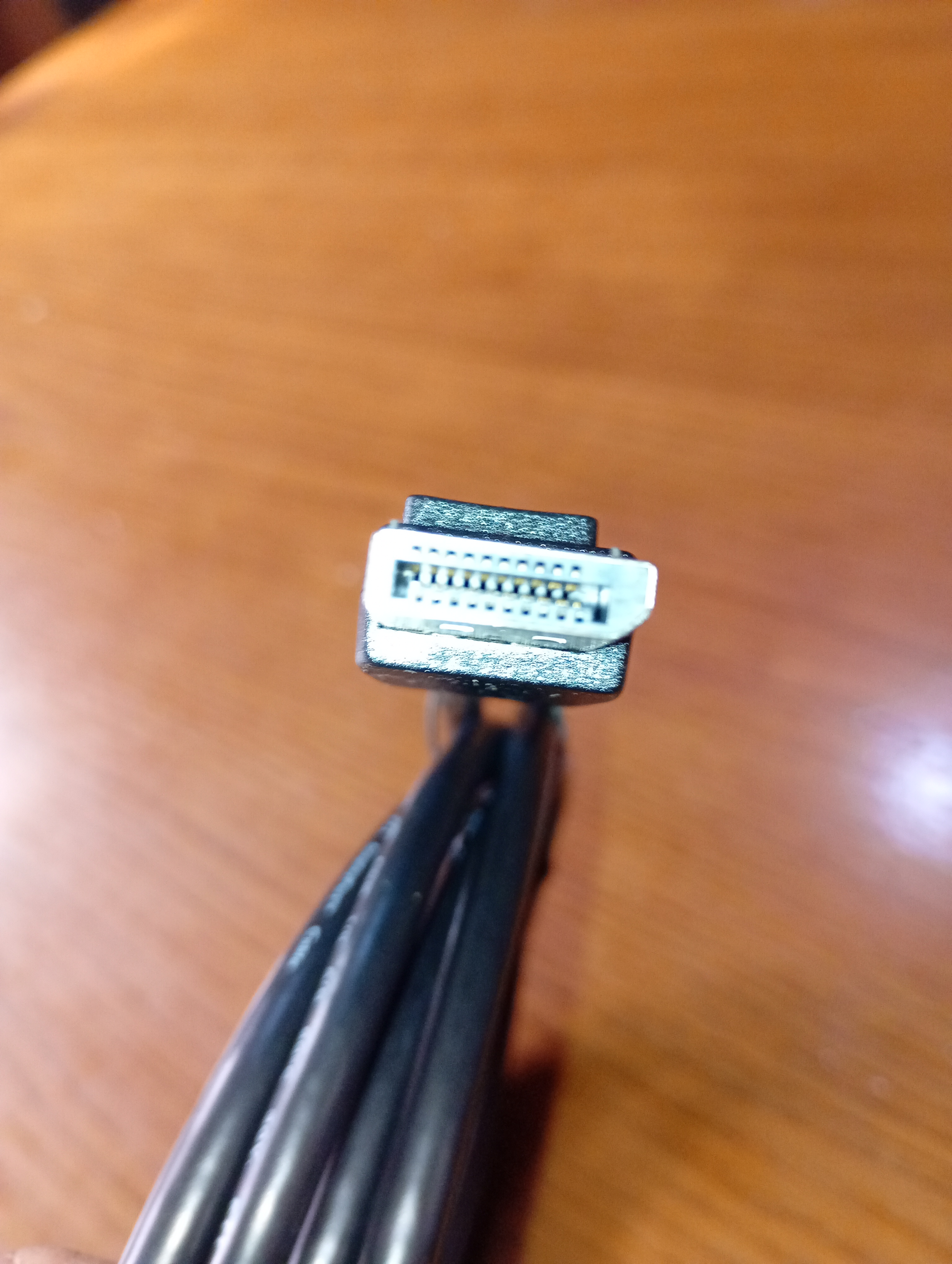 DisplayPort to USB Cable