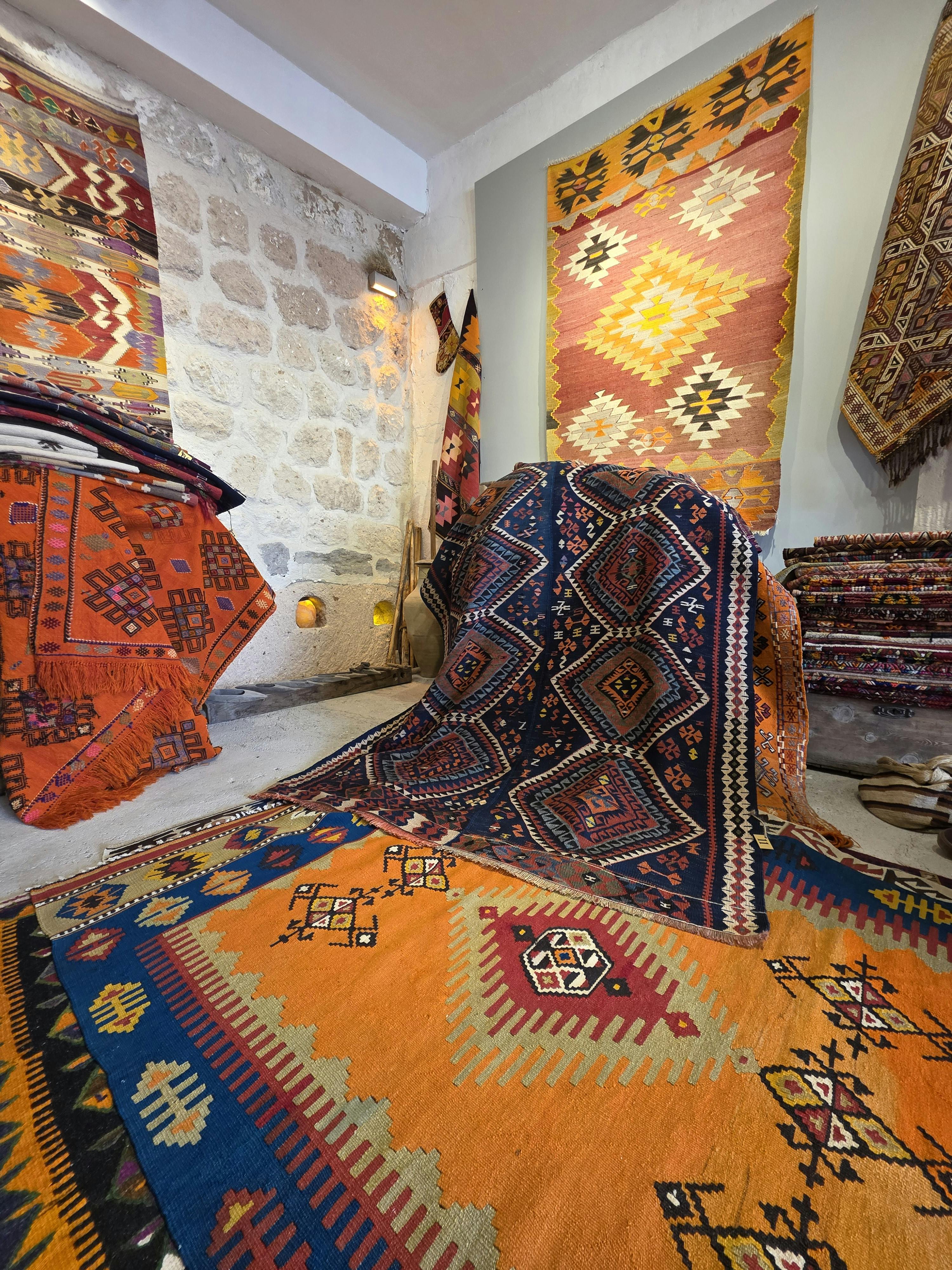 Handwoven Rugs & Carpets - Customizable & Made to Order