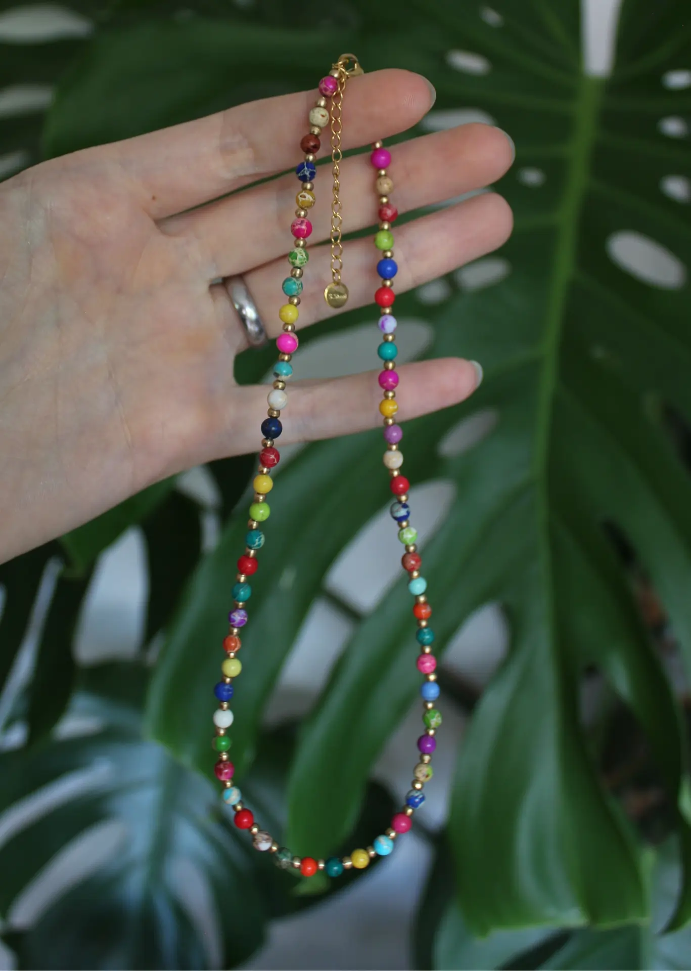 Perlenkette bunt gold