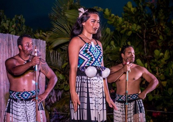 Island Breeze Lūʻau