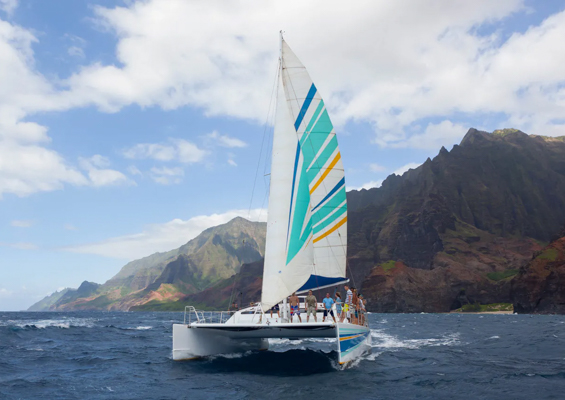 NĀ PALI SNORKEL & SAILING Snorkel and Sail One of the World’s Most Breathtaking Coastlines