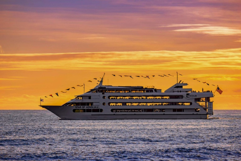 STAR OF HONOLULU SUNSET DINNER CRUISE Friday Fireworks Cruise Available!