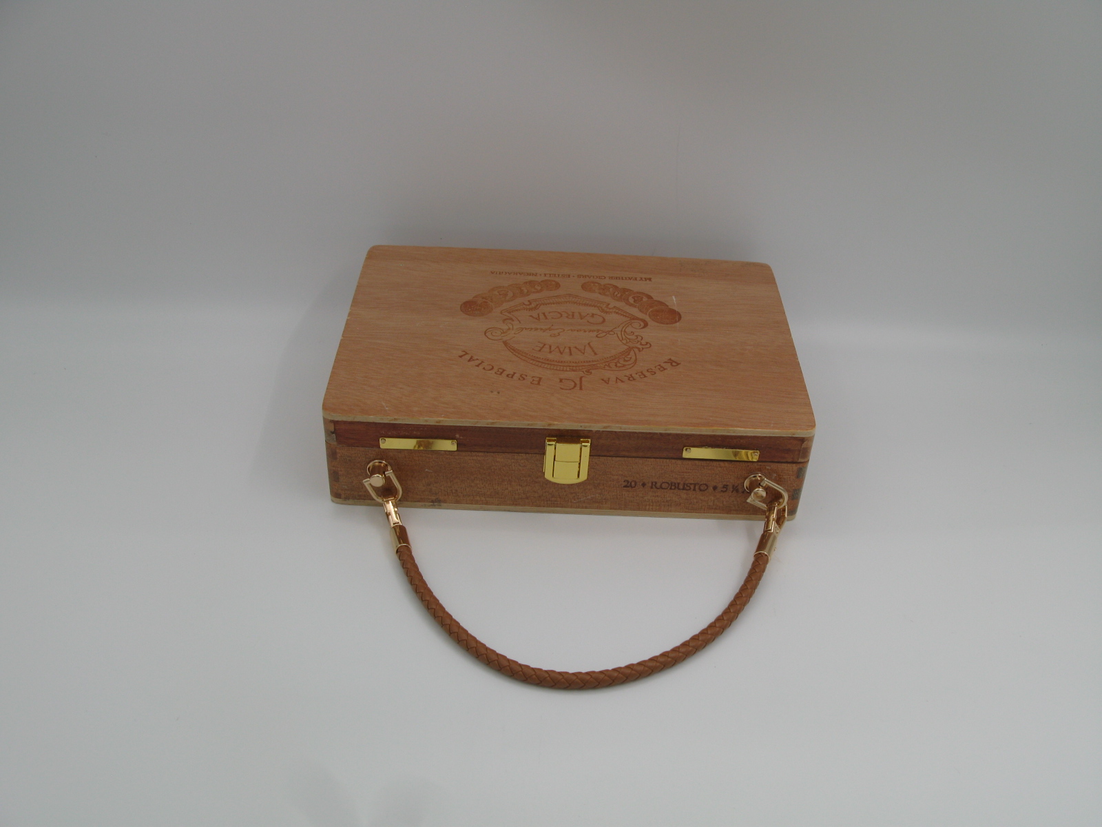 Jamie Garcia Wooden Cigar Box with Handle