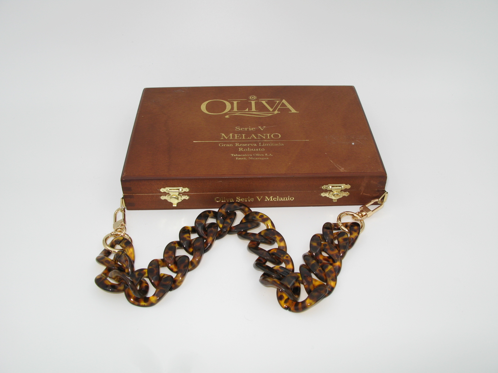 Oliva Serie V Melanio Cigar Box Purse