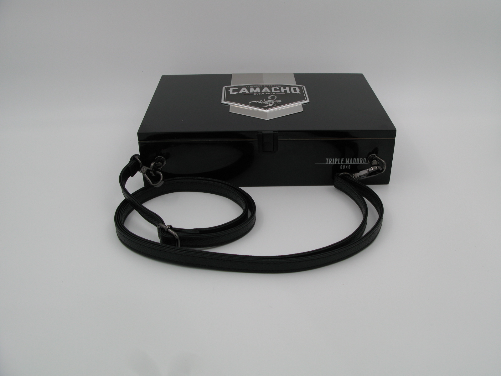 Camacho Cigar Box with Strap