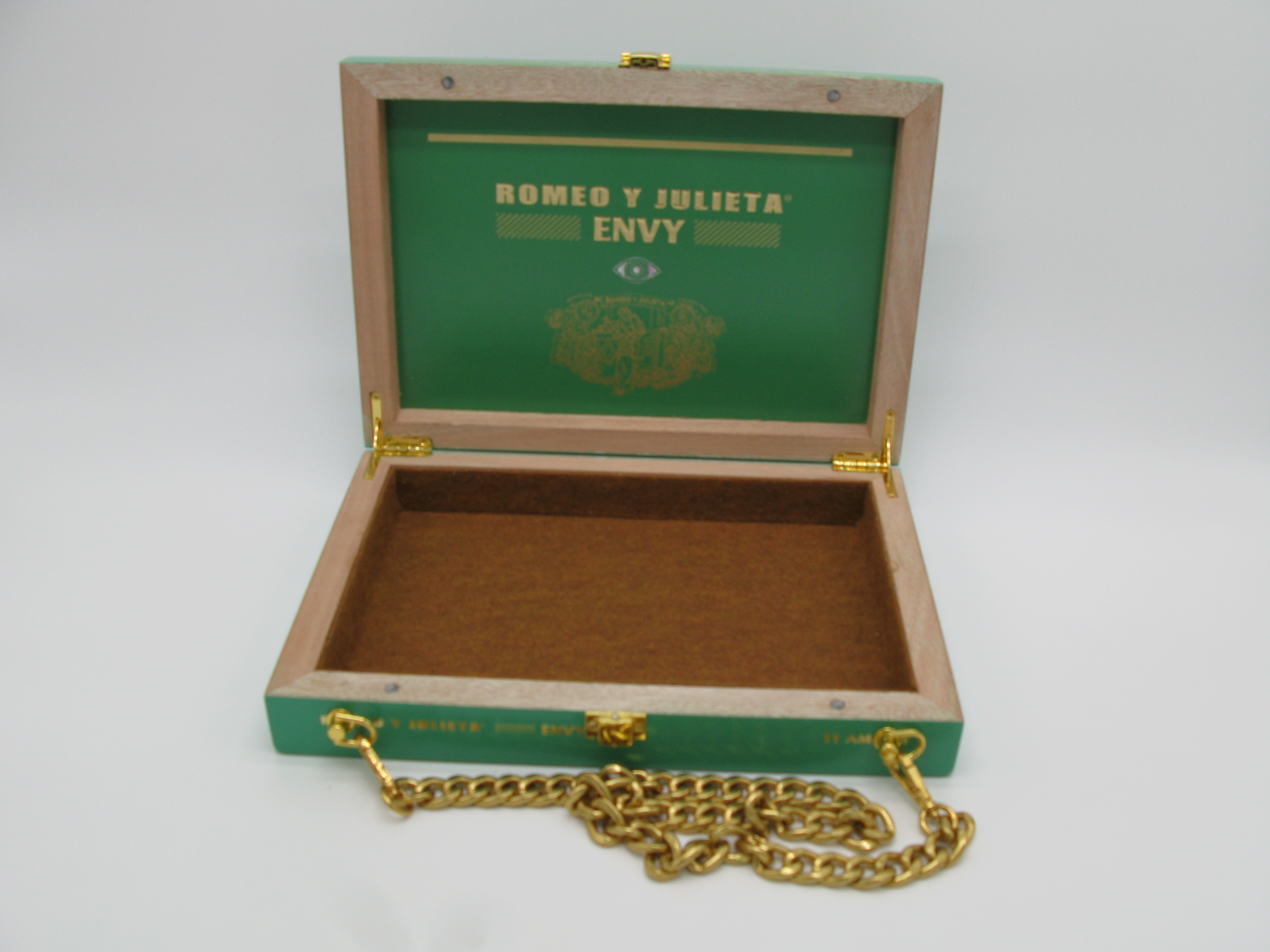 Romeo y Julieta Envy Limited Edition Cigar Box Purse