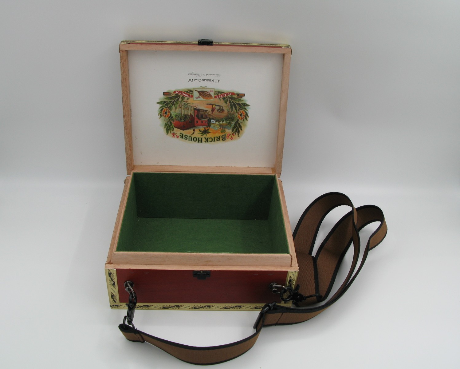 Brickhouse Wooden Cigar Box with Strap