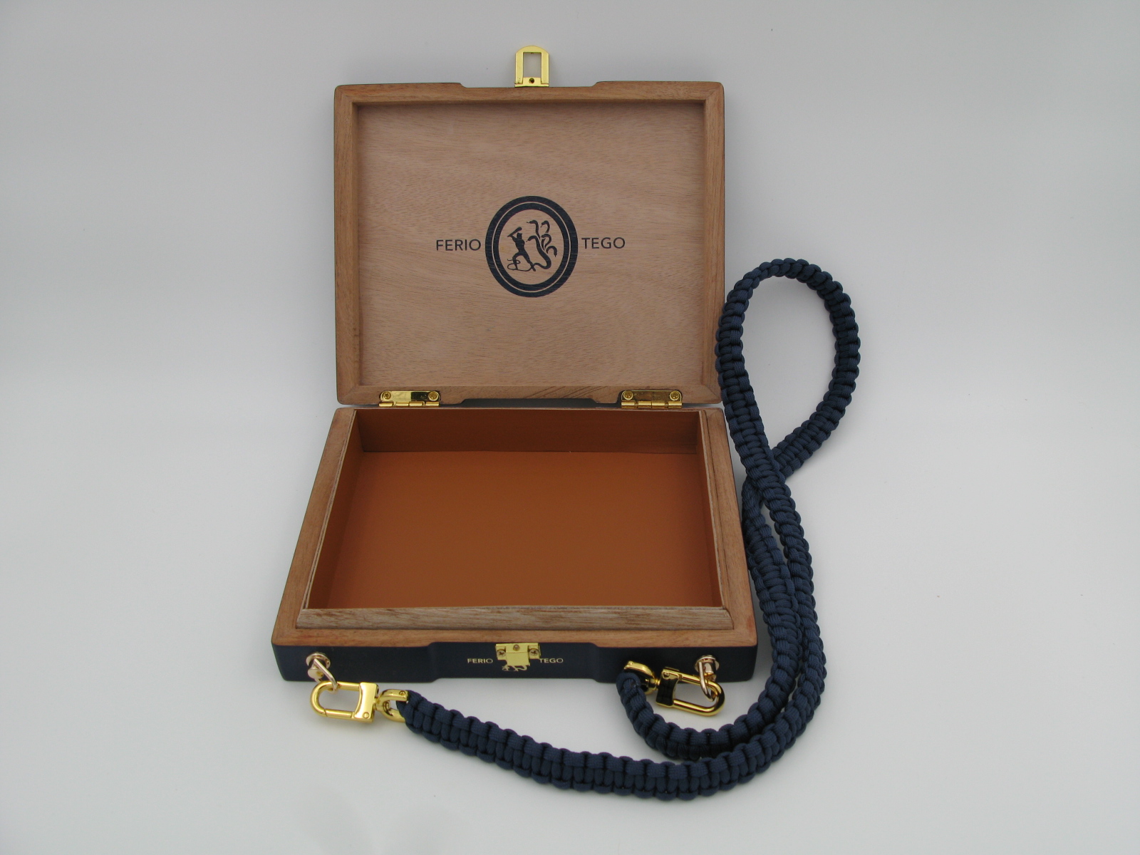 Ferio Tego Cigar Box Bag