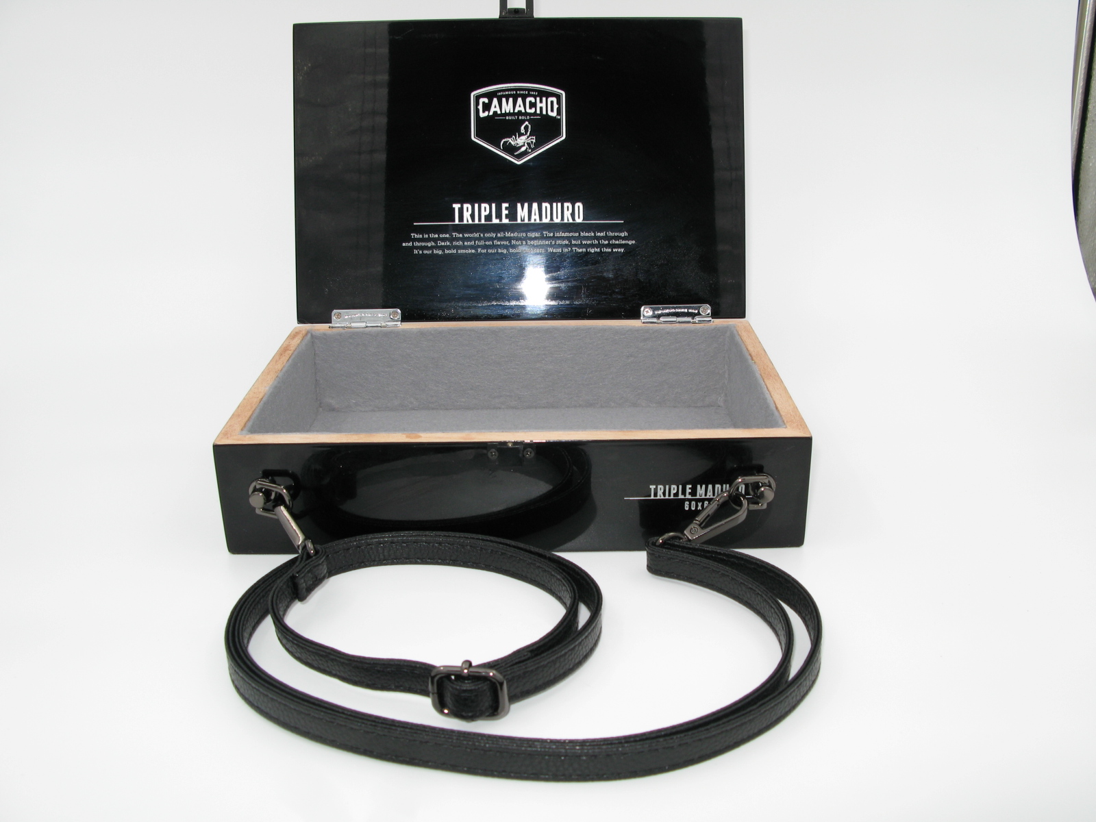 Camacho Cigar Box with Strap