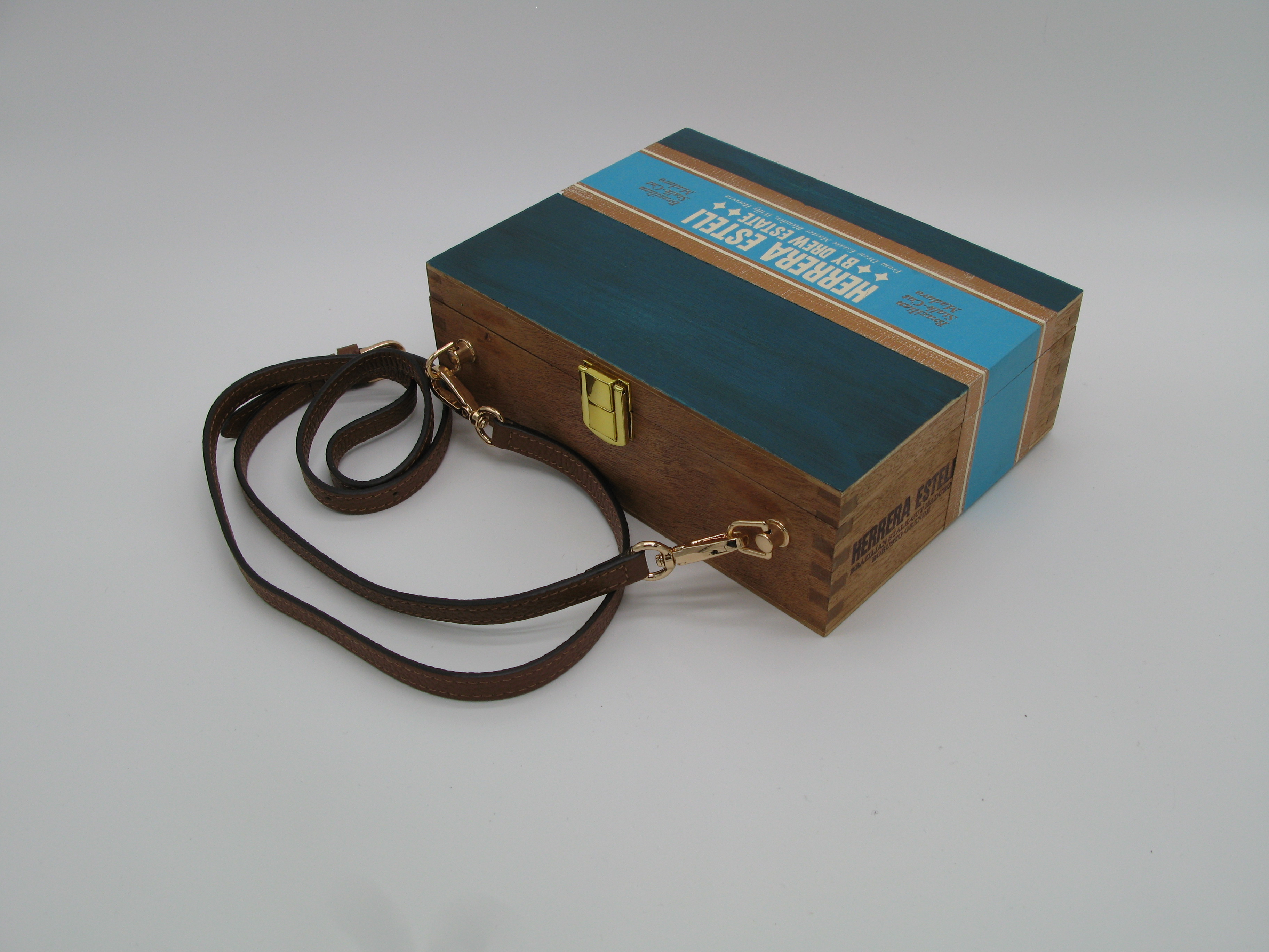 Herrera Esteli Wooden Cigar Box Purse