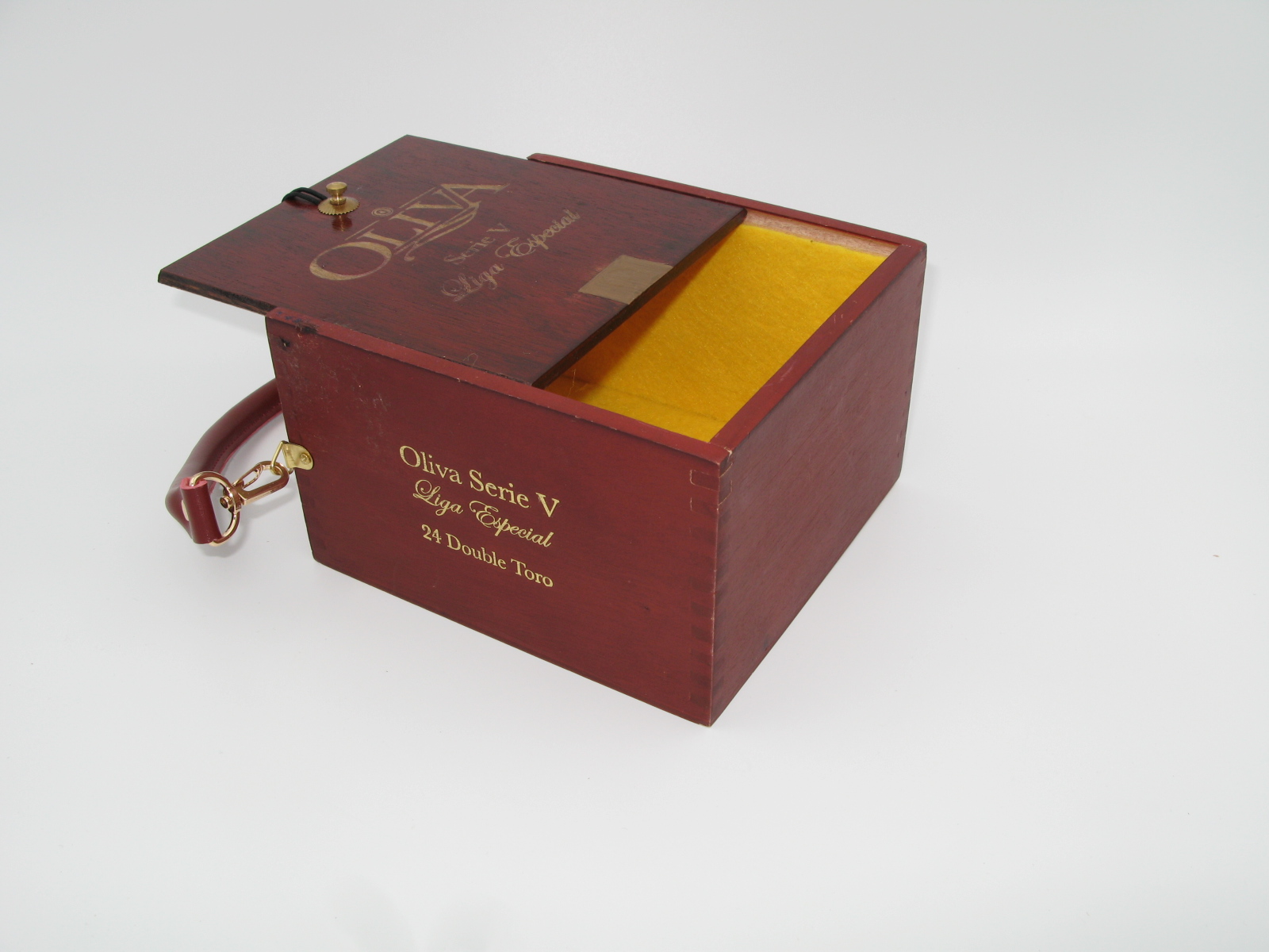 Oliva Serie V Cigar Box