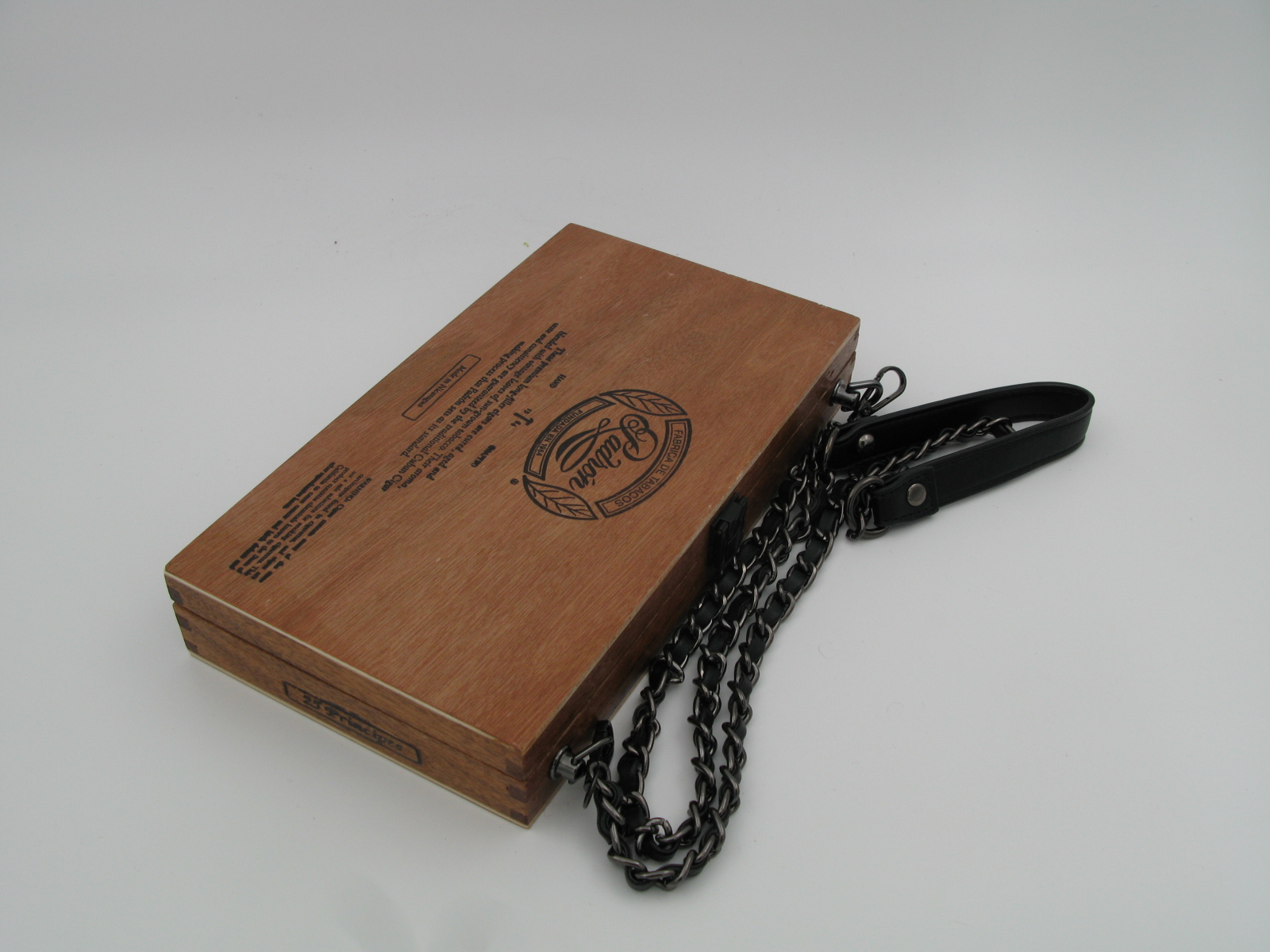 Wooden Cigar Box with Metal Chain Handle