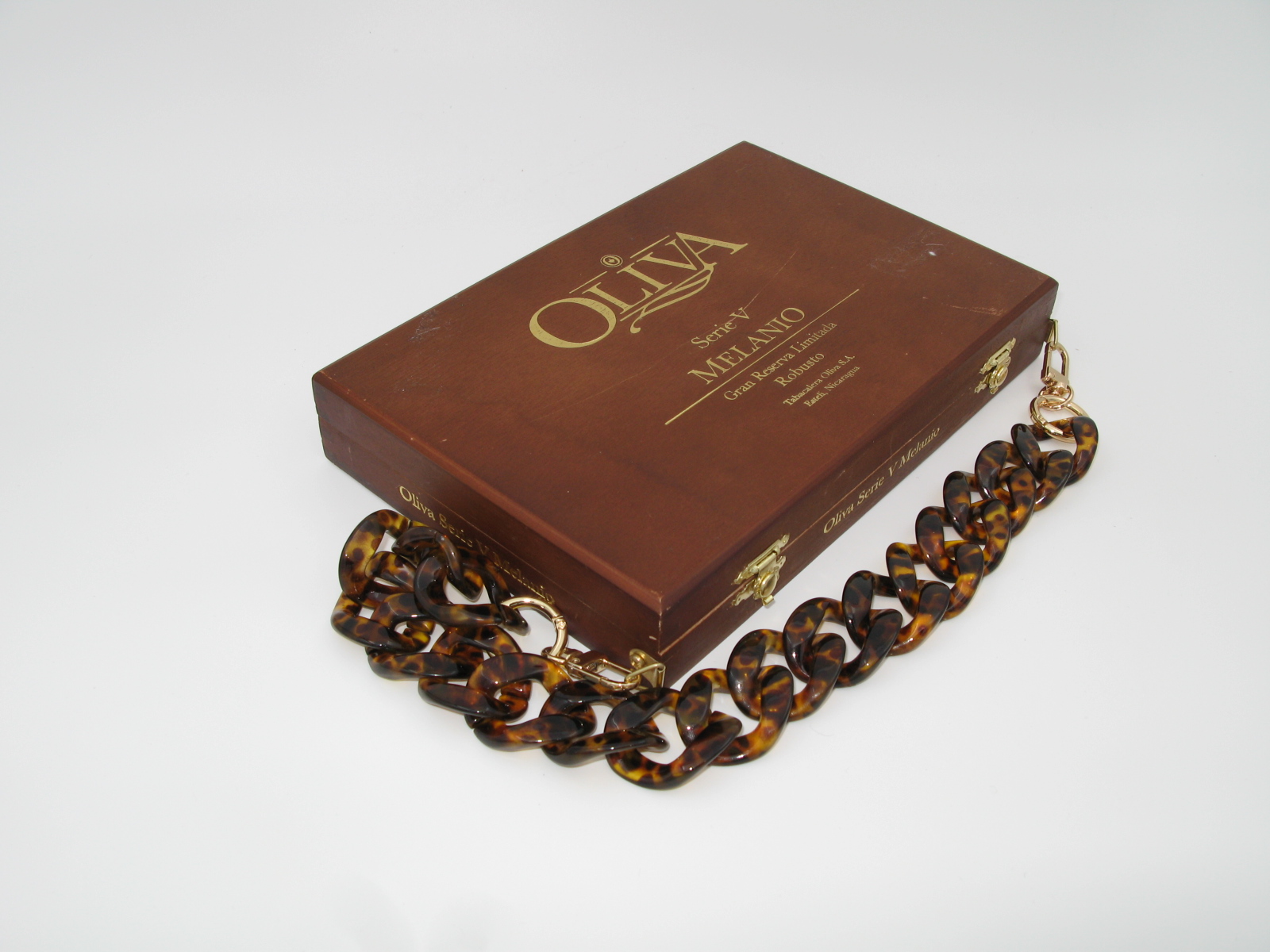 Oliva Serie V Melanio Cigar Box Purse