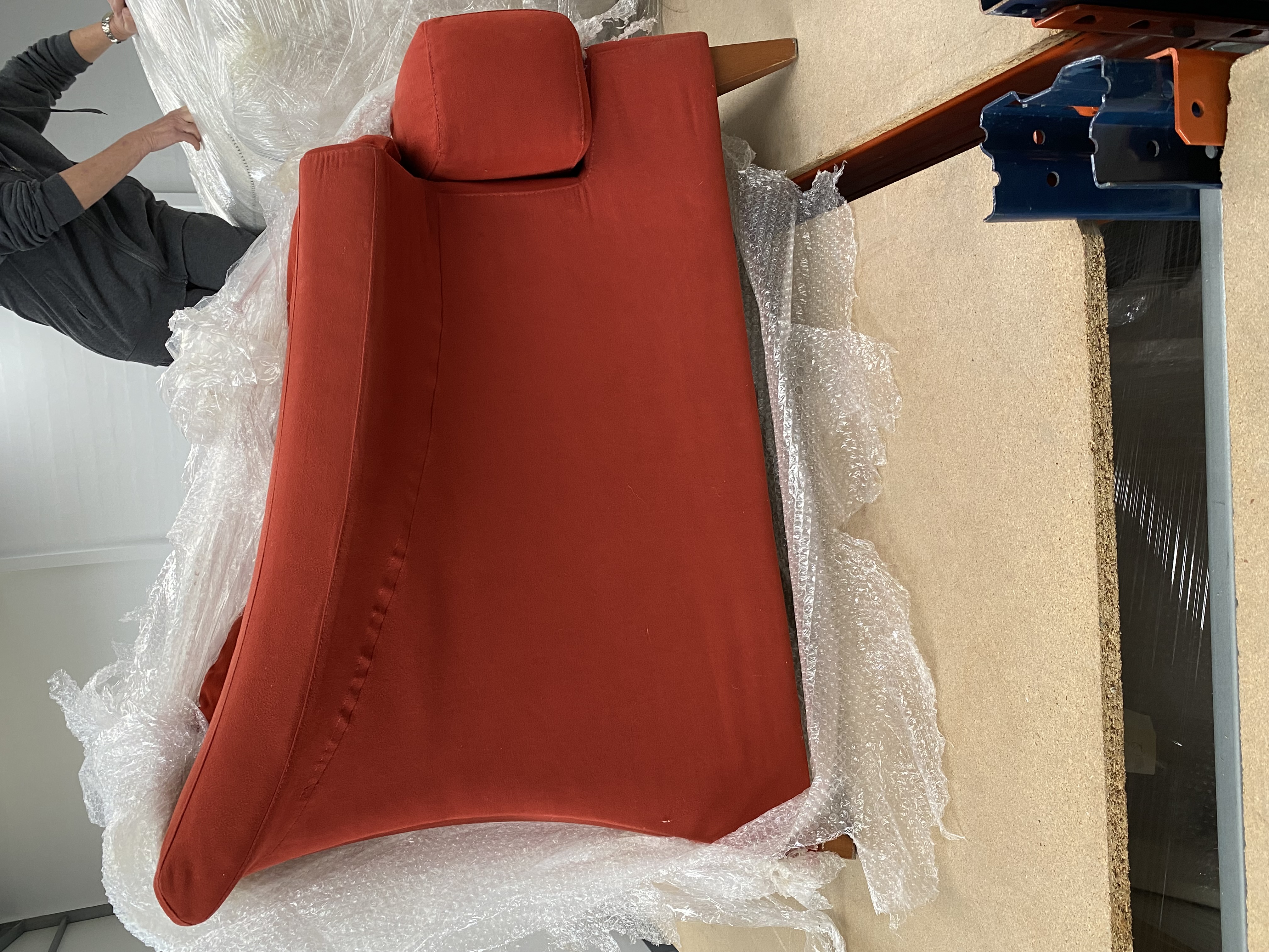 Sofá moderno vermelho