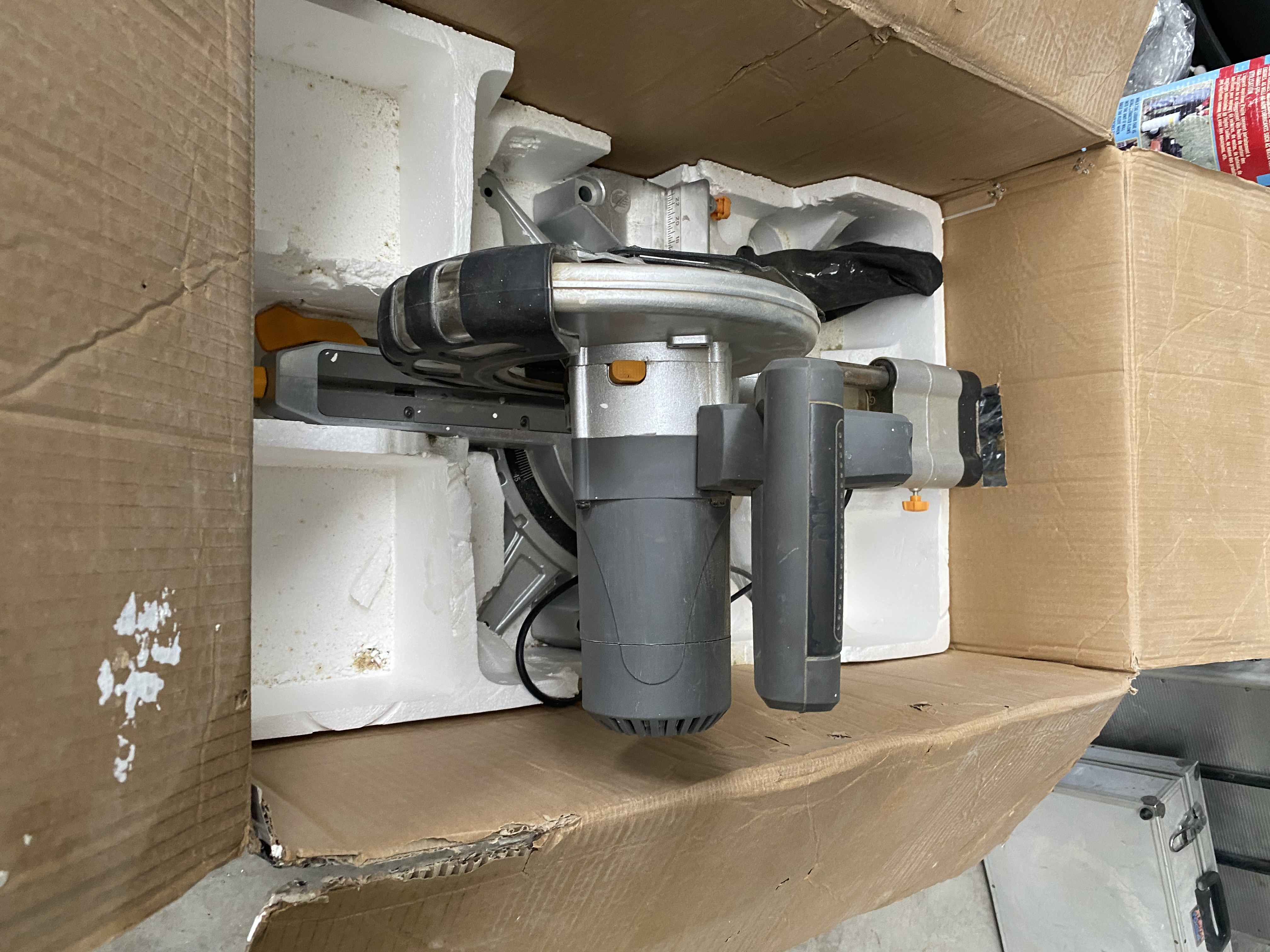 Serra Esquadria TTB524MSW