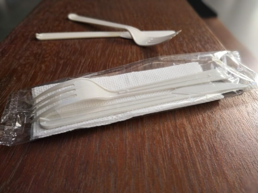 KIT GARFO /FACA/GUARDANAPO COM 25UNIDADES